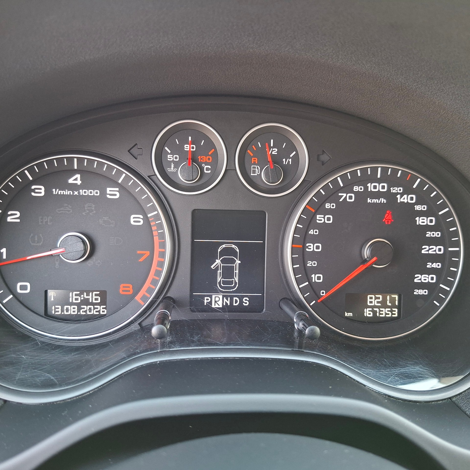 AUDI A3 Sportback 2.0 TFSI Ambition quattro S-tronic-image-8