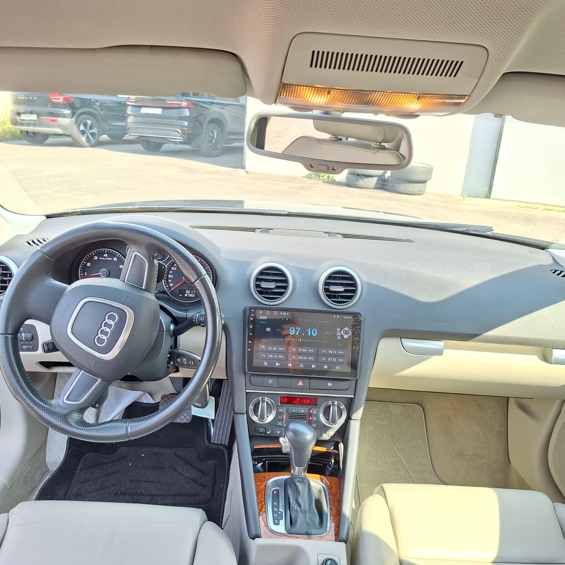AUDI A3 Sportback 2.0 TFSI Ambition quattro S-tronic-image-12