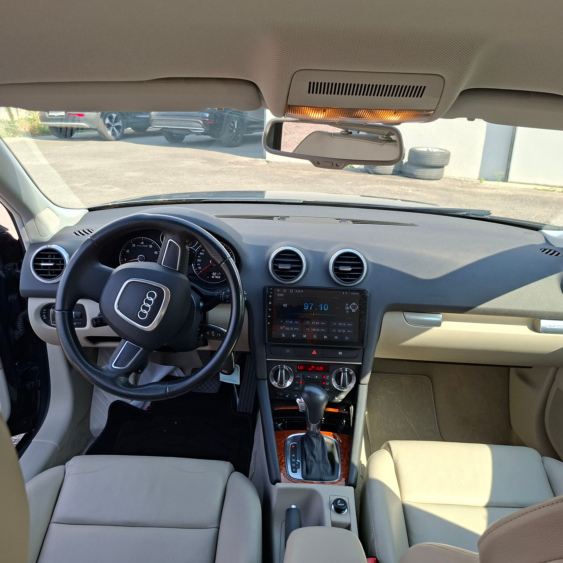 AUDI A3 Sportback 2.0 TFSI Ambition quattro S-tronic-image-11