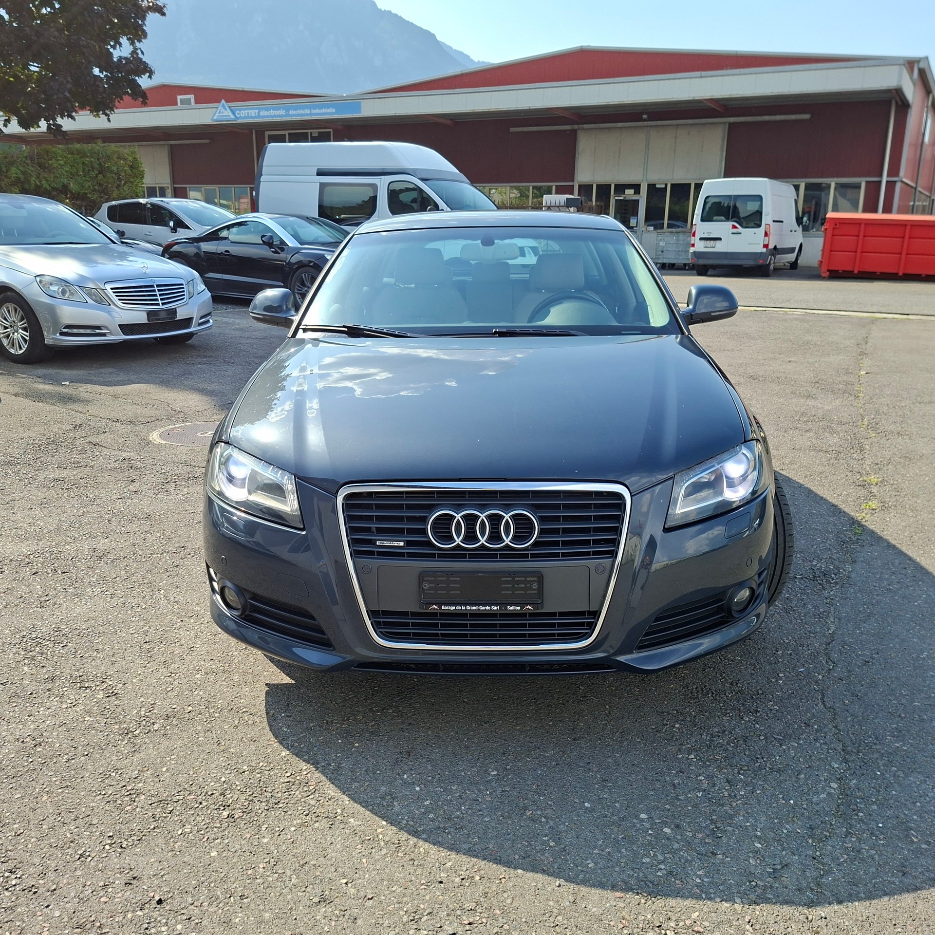 AUDI A3 Sportback 2.0 TFSI Ambition quattro S-tronic-image-1