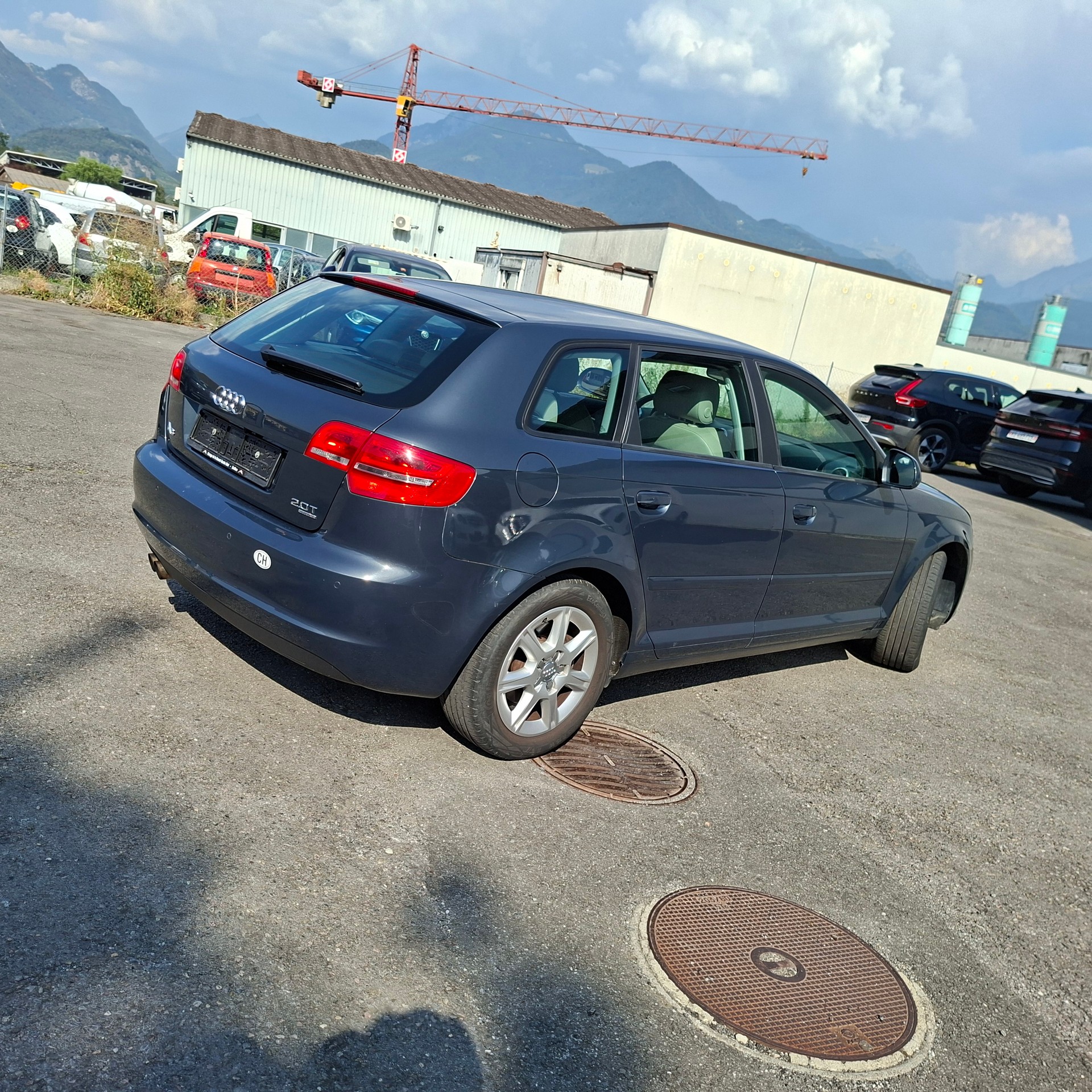 AUDI A3 Sportback 2.0 TFSI Ambition quattro S-tronic-image-3