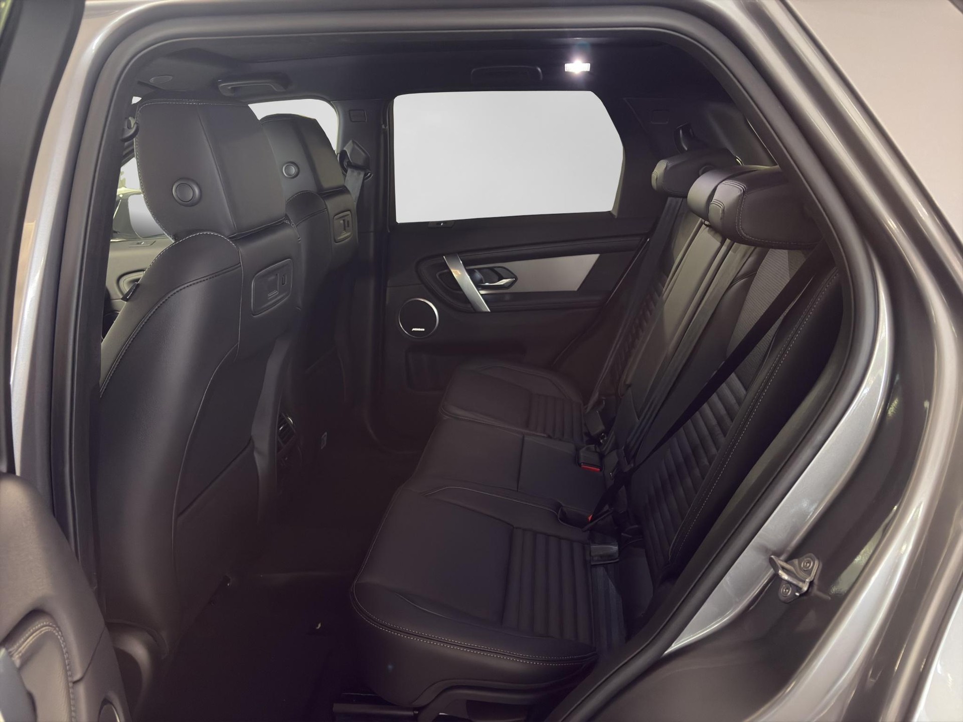 LAND ROVER Discovery Sport 1.5 T 270e Landmark-image-6