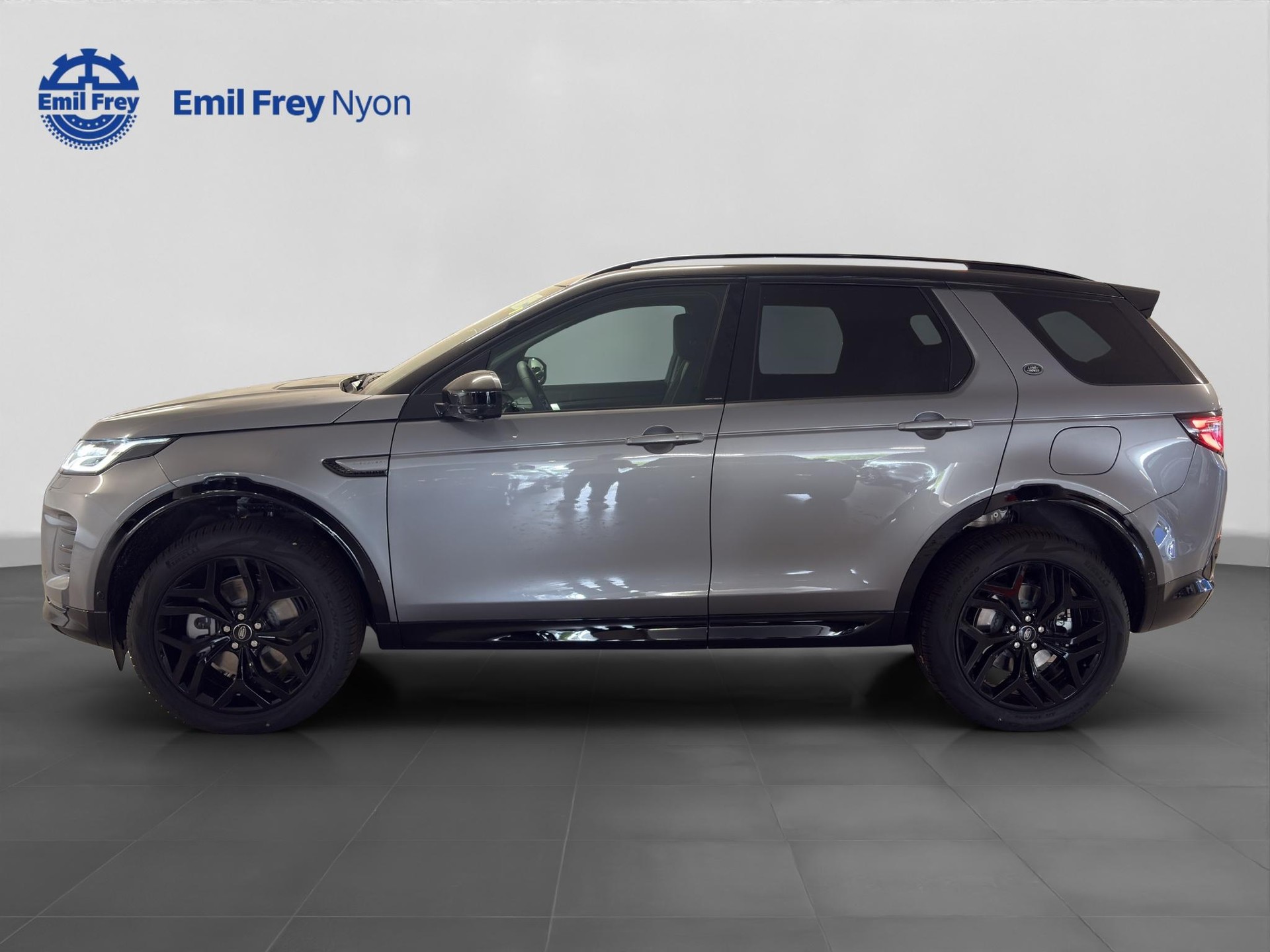 LAND ROVER Discovery Sport 1.5 T 270e Landmark-image-2