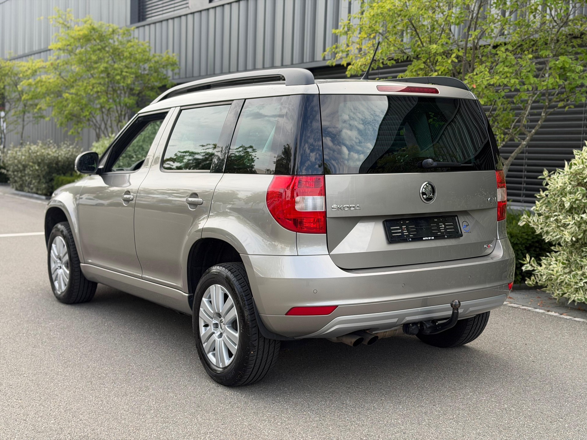 SKODA Yeti 2.0 TDI Ambition 4x4 DSG-image-5