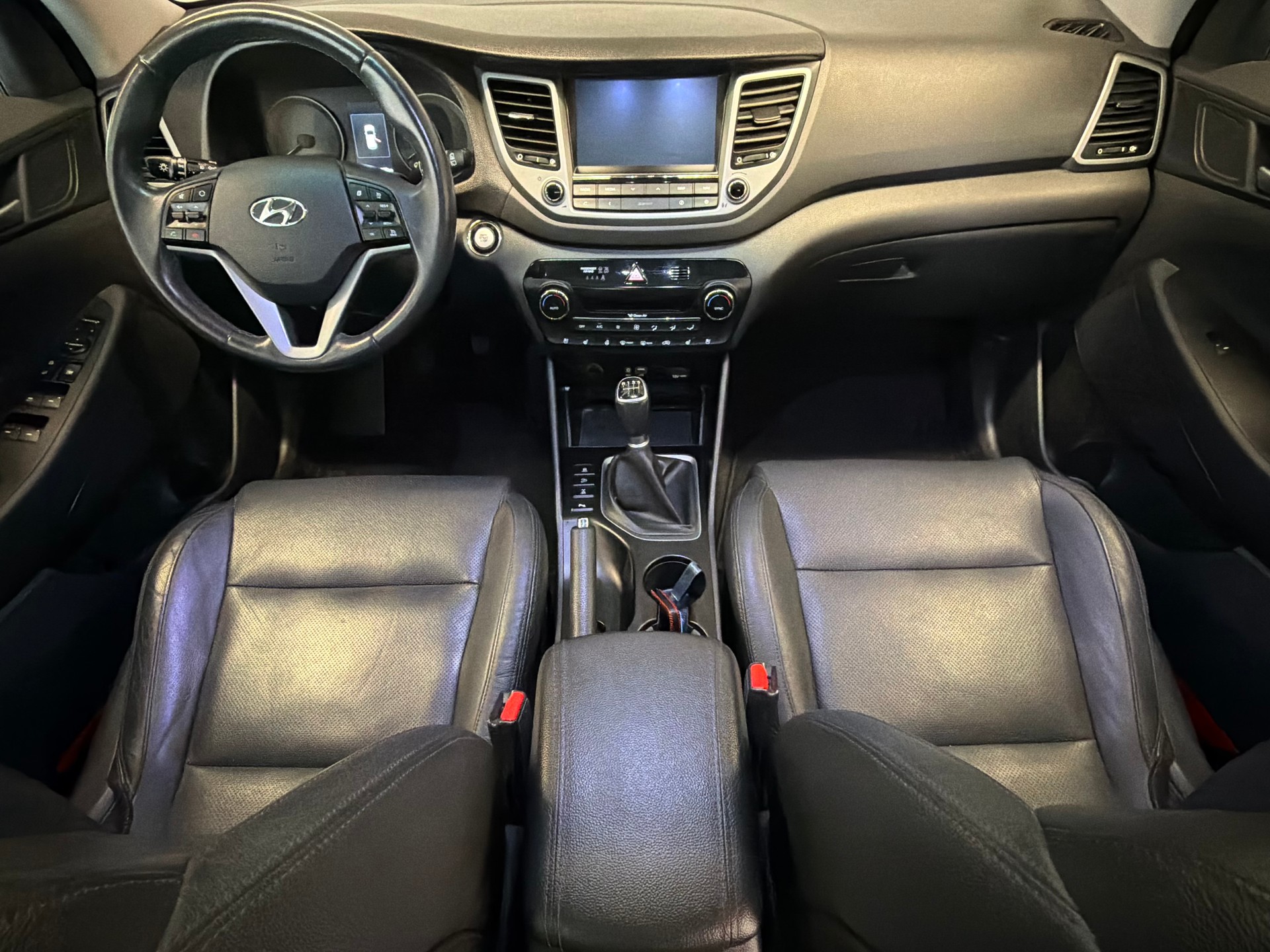 HYUNDAI Tucson 2.0 CRDI Plena 4WD-image-8
