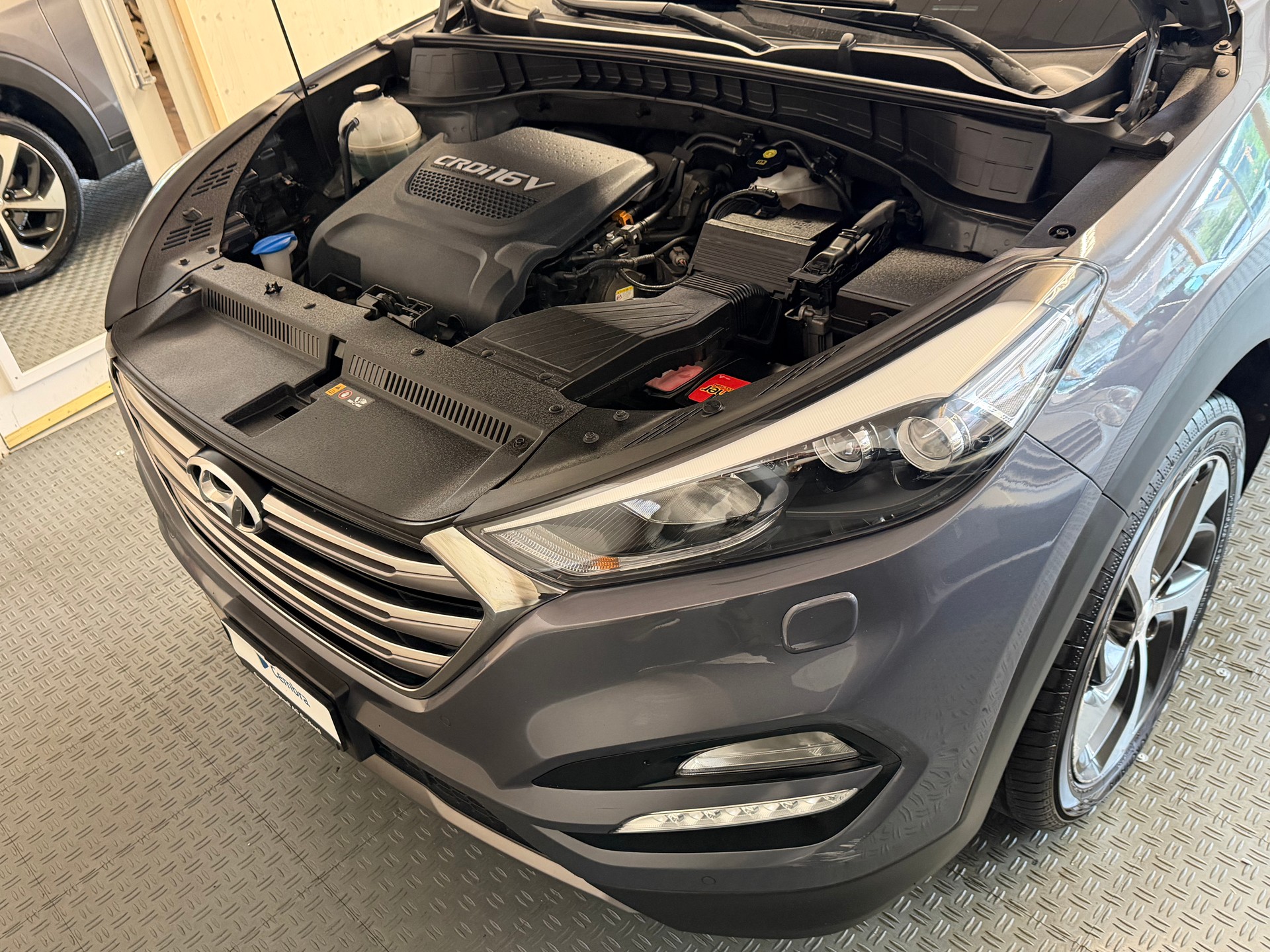 HYUNDAI Tucson 2.0 CRDI Plena 4WD-image-15
