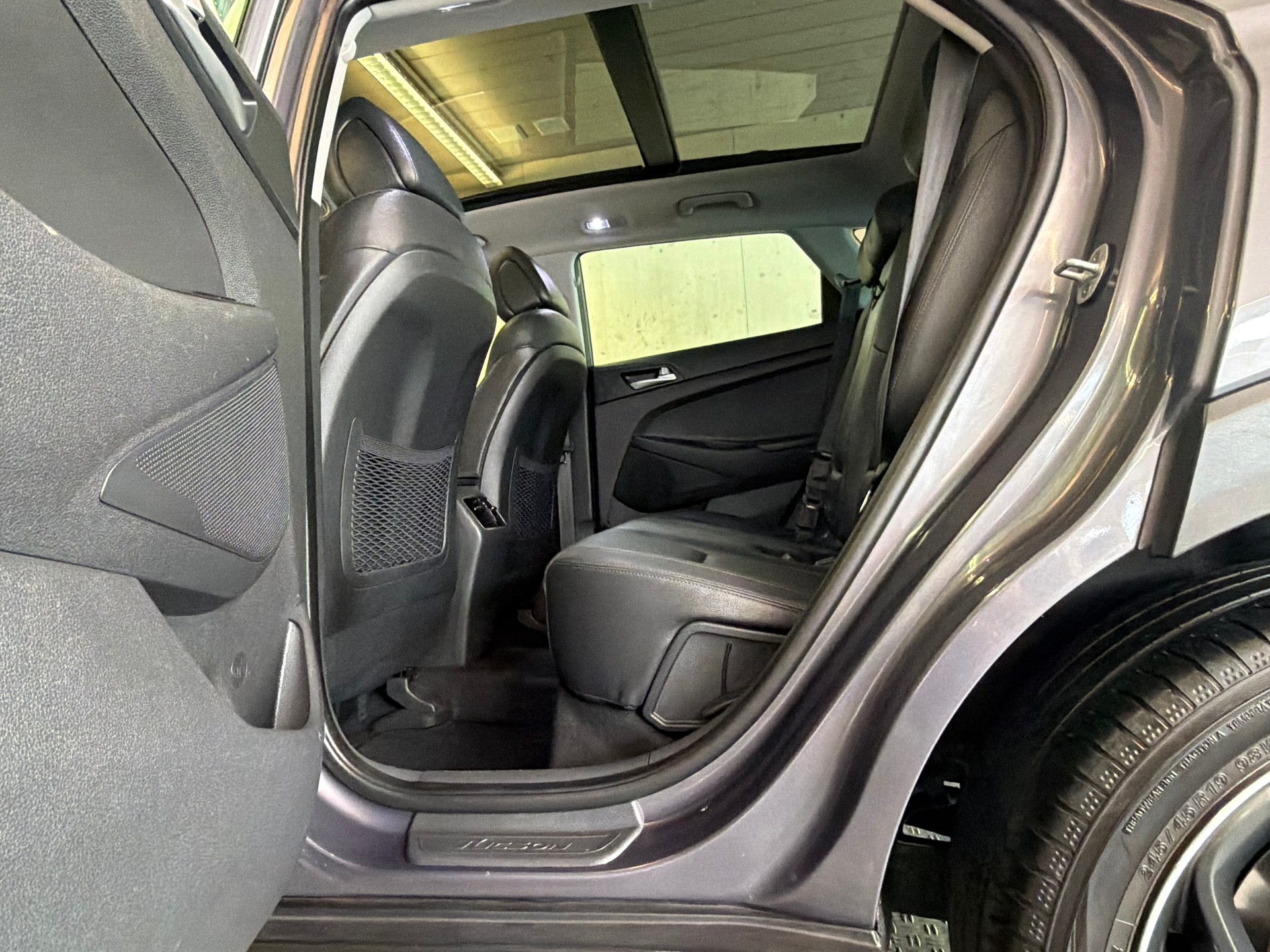 HYUNDAI Tucson 2.0 CRDI Plena 4WD-image-13