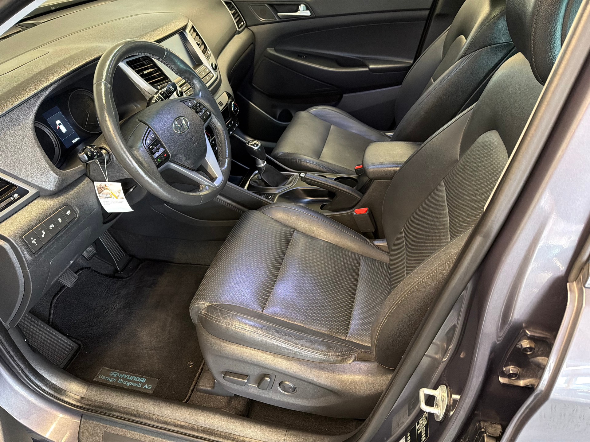 HYUNDAI Tucson 2.0 CRDI Plena 4WD-image-9