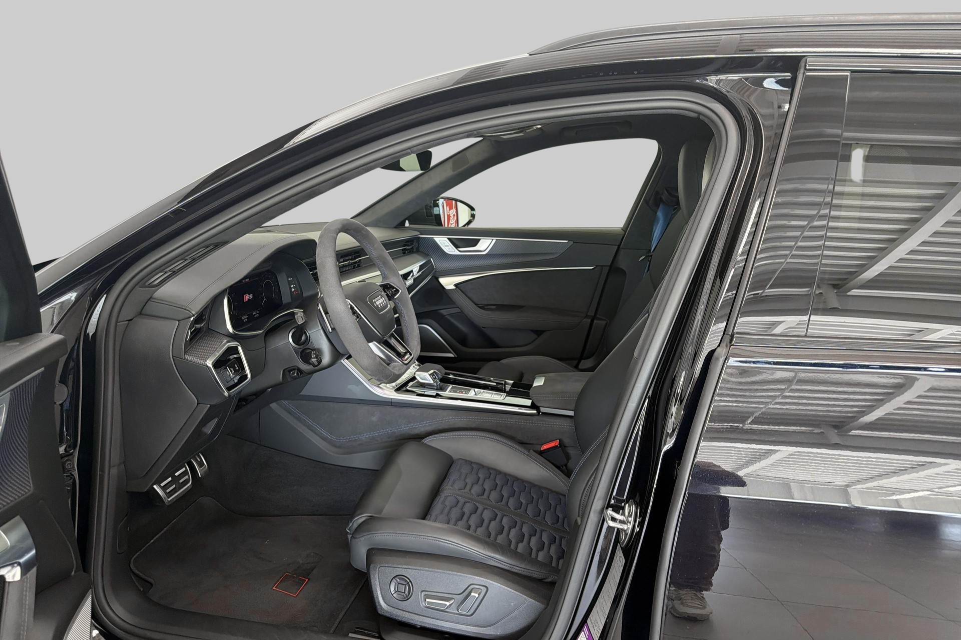 AUDI RS6 Avant 4.0 TFSI V8 Performance *ABT* quattro-image-7