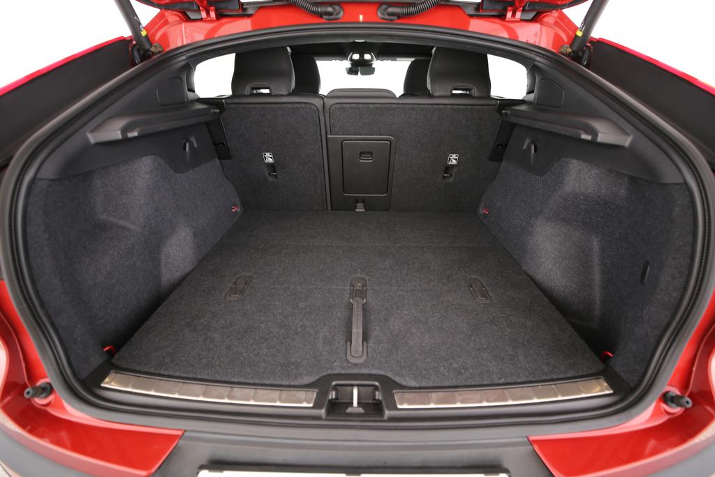 VOLVO C40 P6 Recharge Ultimate-image-10