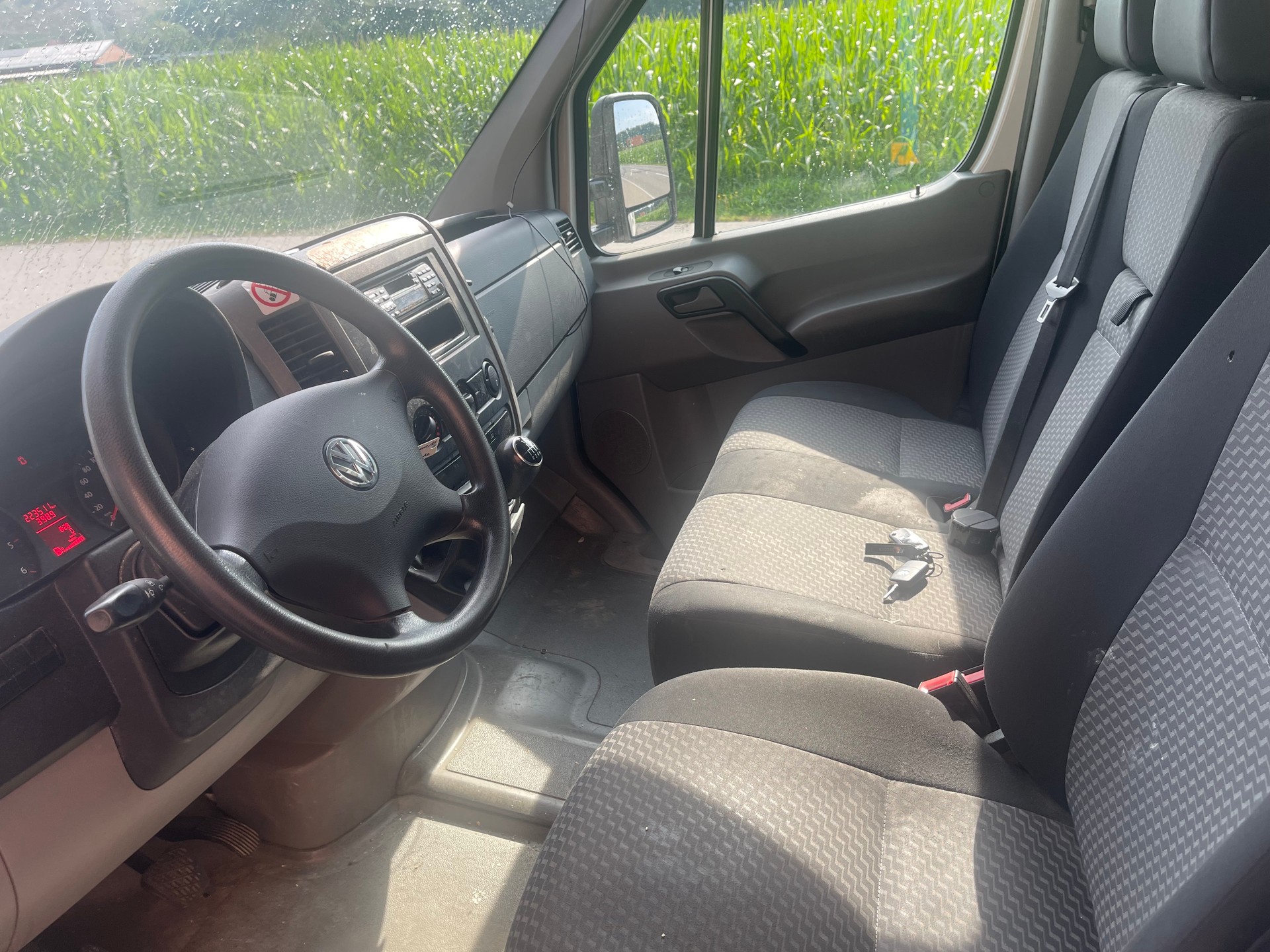 VW Crafter 35 2.0 TDI CR-image-6
