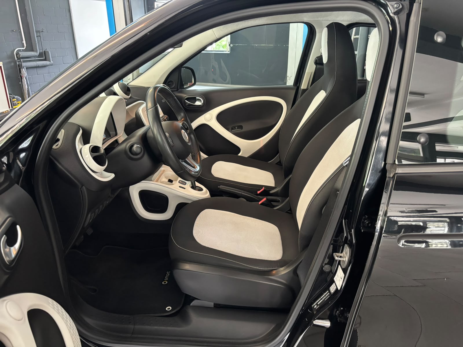 SMART forfour passion twinmatic-image-7