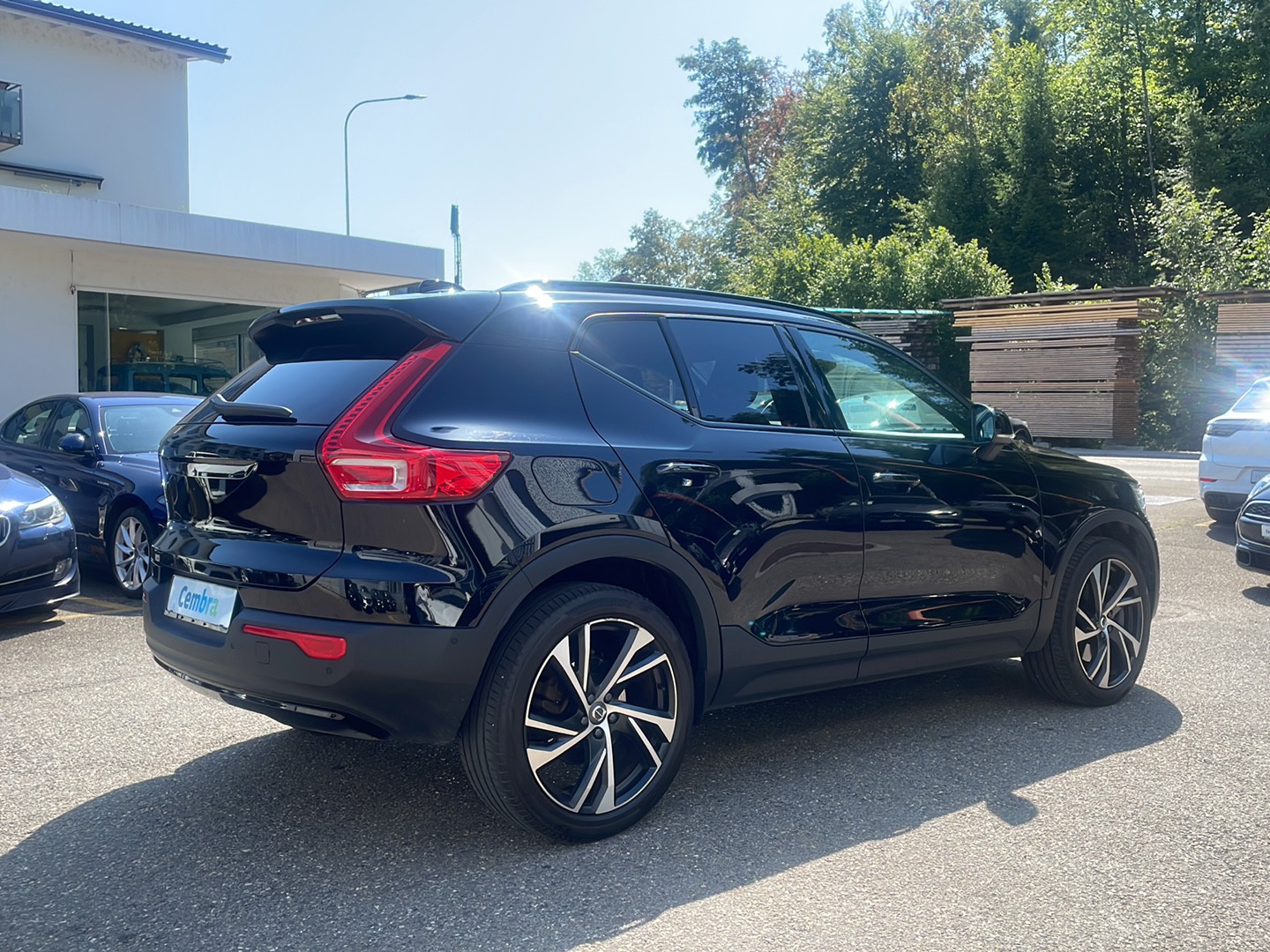 VOLVO XC40 T5 TwE R-Design DCT-image-4