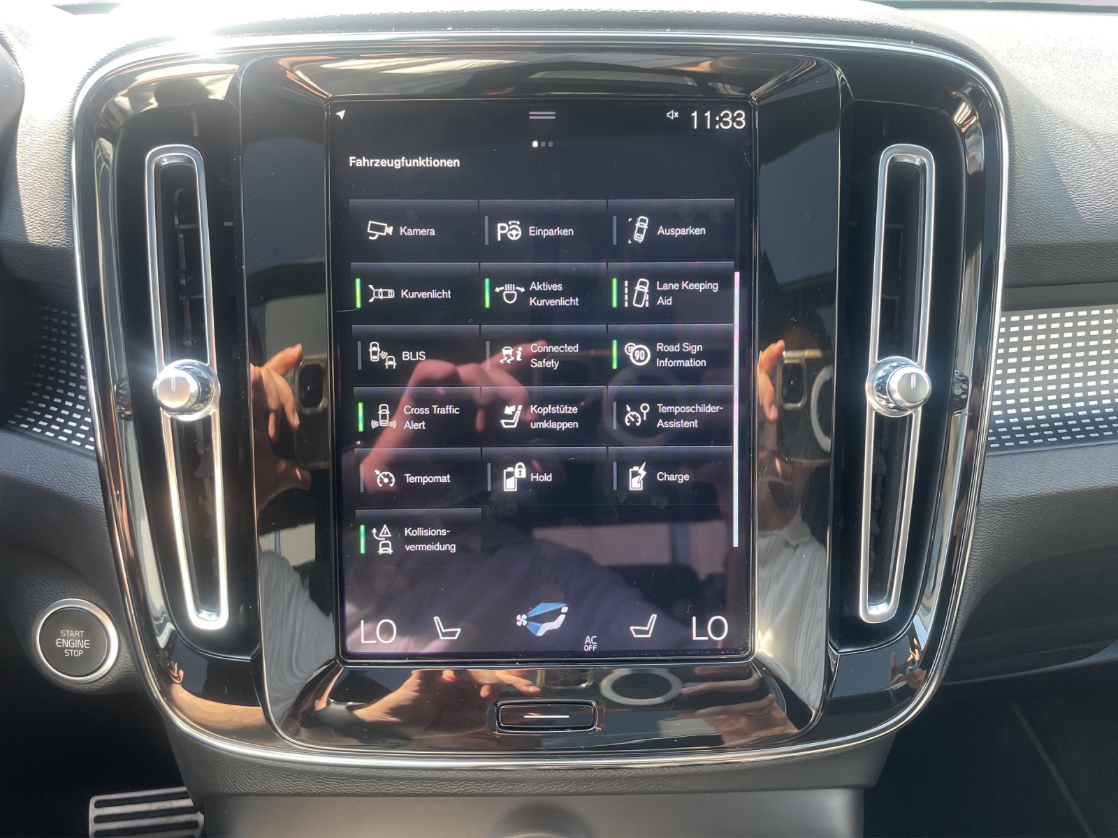 VOLVO XC40 T5 TwE R-Design DCT-image-11