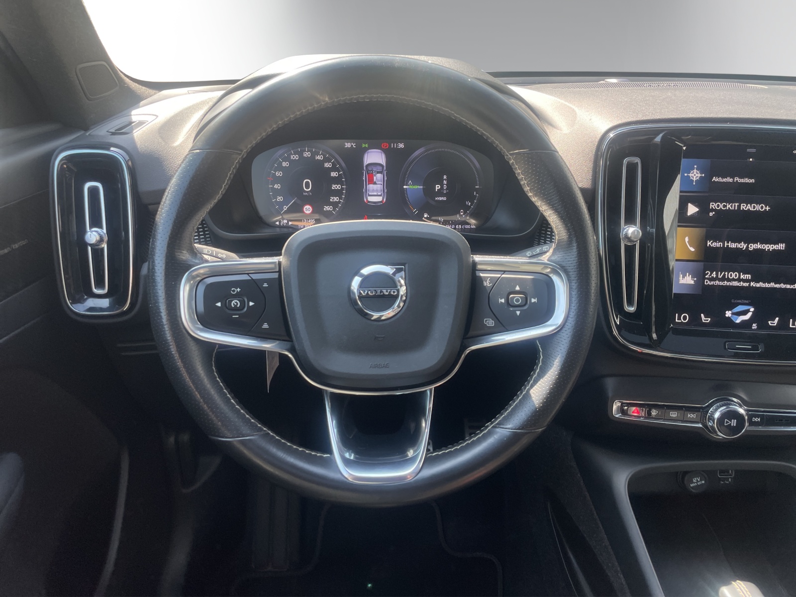 VOLVO XC40 T5 TwE R-Design DCT-image-9
