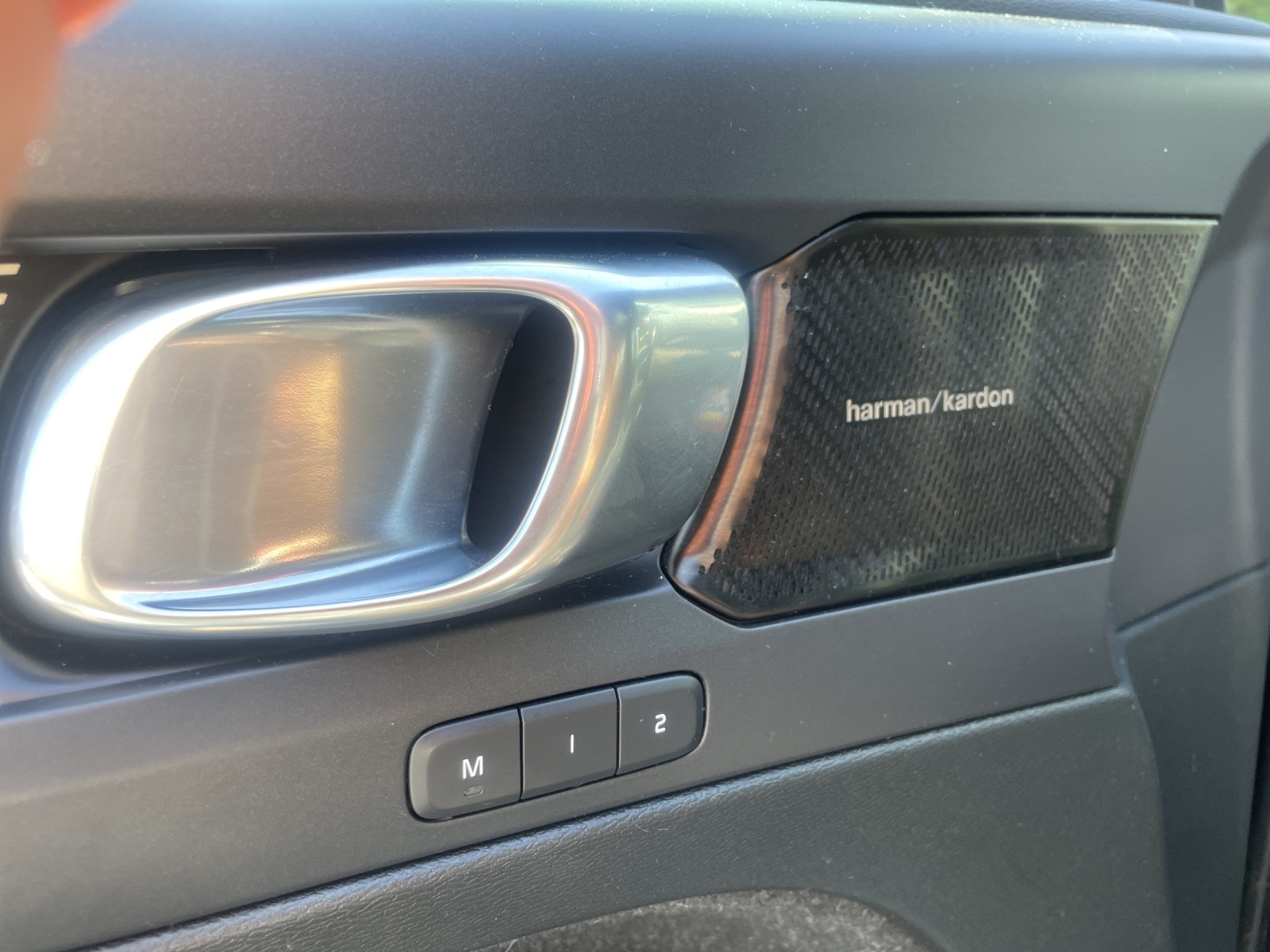 VOLVO XC40 T5 TwE R-Design DCT-image-20