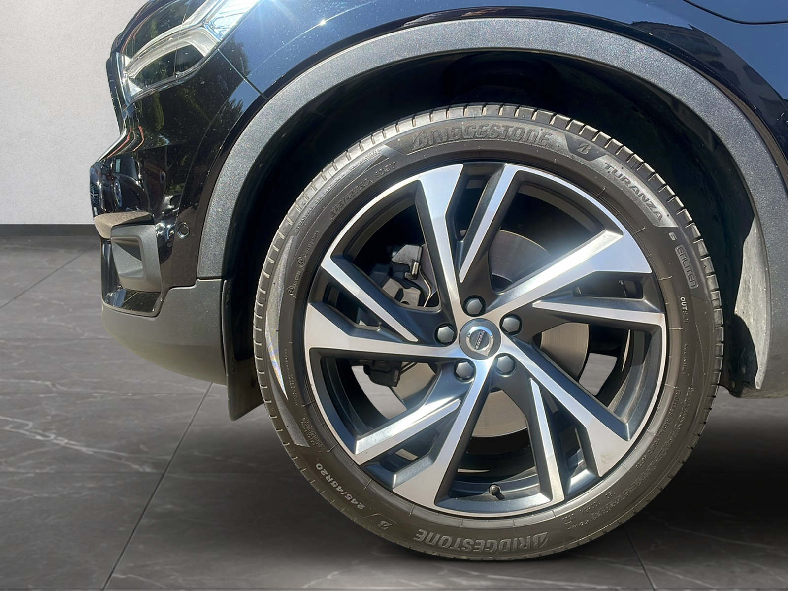 VOLVO VOLVO XC40 T5 TWIN ENGINE R-DESIGN DCT – PLUG-IN HYBRID | R-DESIGN | DCT | SPORTLICH-image-8
