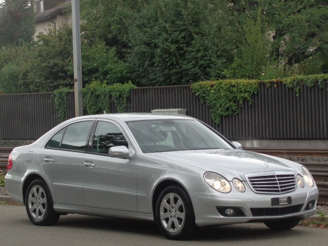 MERCEDES-BENZ E 200 Kompressor Classic-image-8