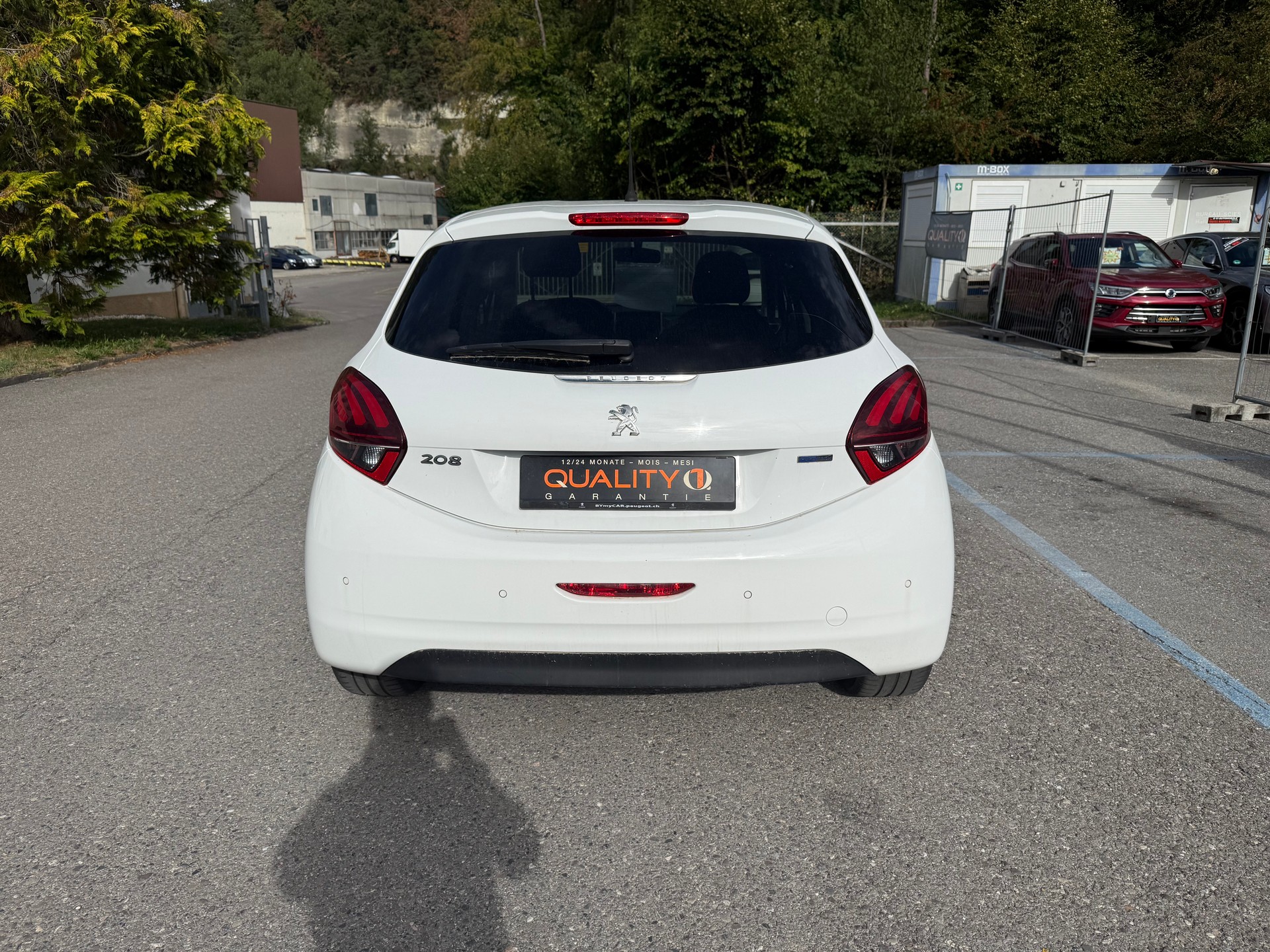 PEUGEOT 208 1.2 PureTech Style-image-5