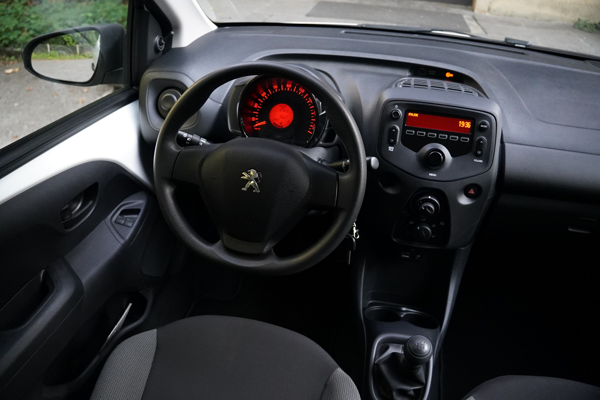 PEUGEOT 108 e-1.0 VTi Stop&Start Active Top-image-21