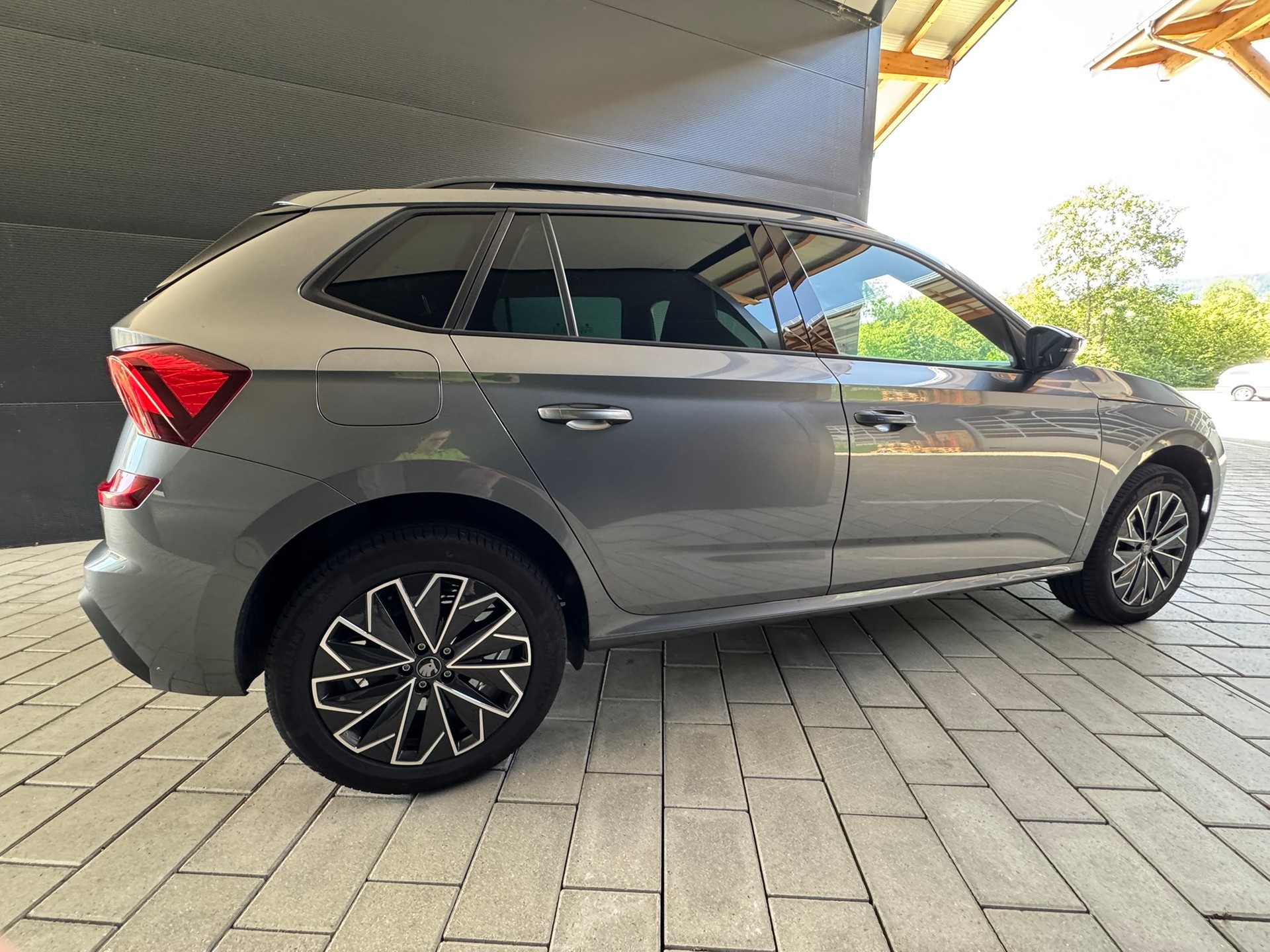 SKODA 1.0 TSI Dynamic DSG-image-3