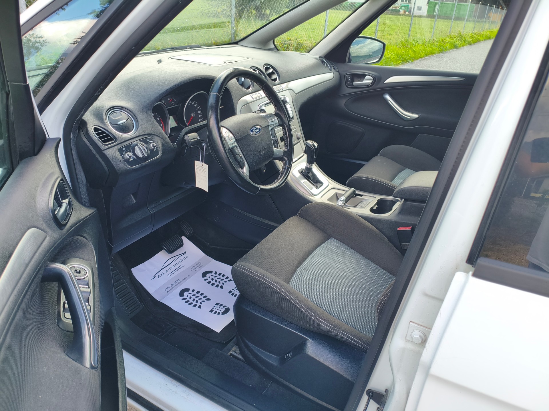 FORD S-Max 2.3i Titanium Automatic-image-12