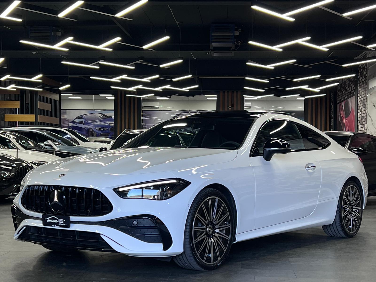MERCEDES-BENZ CLE 200 Coupé AMG Bodykit 9G-Tronic Limited White&Black Performance 5 Jahre Werksgarantie & Gratisservice-showroom-element-1