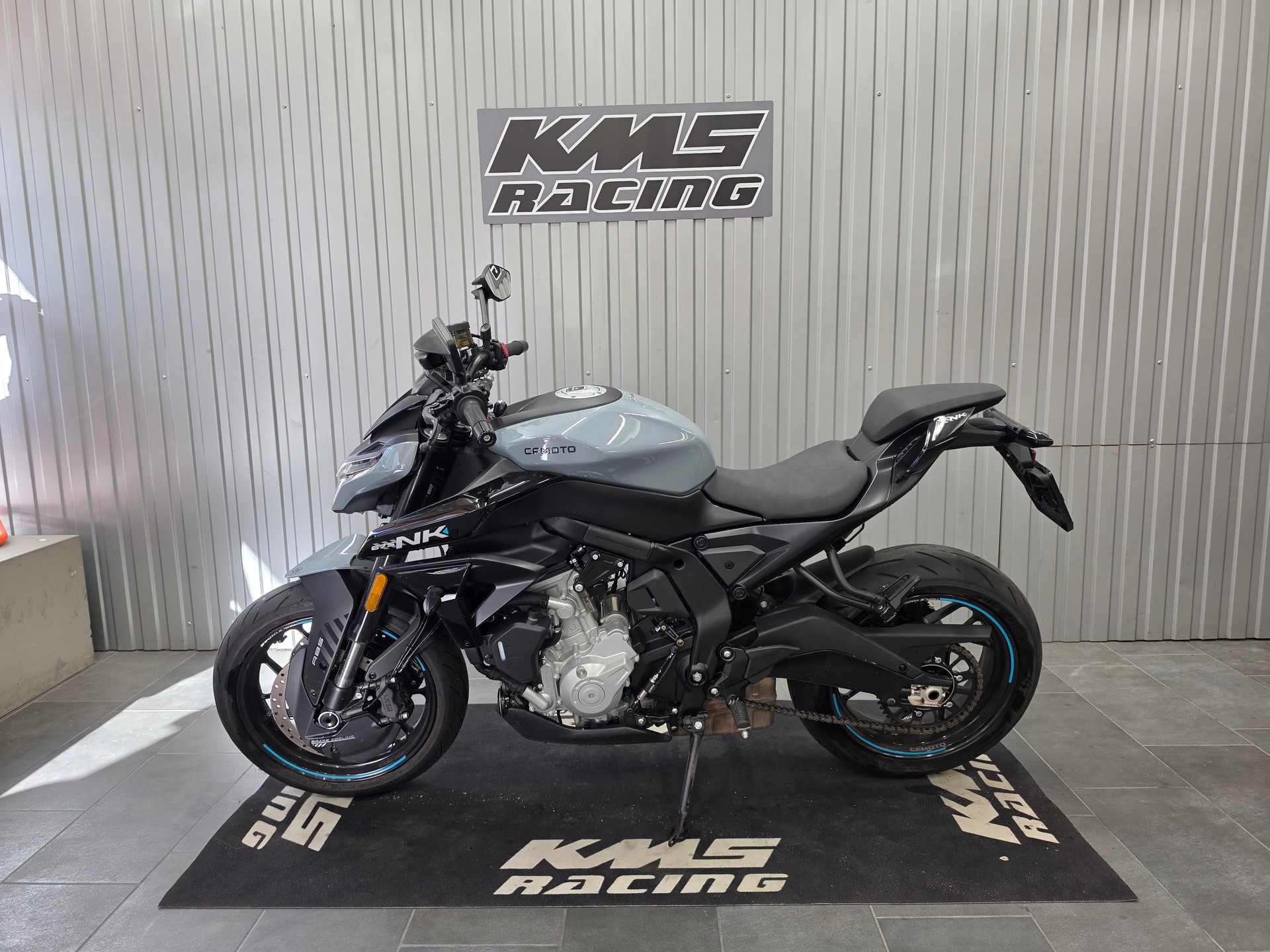 CF MOTO 675NK-showroom-element-3
