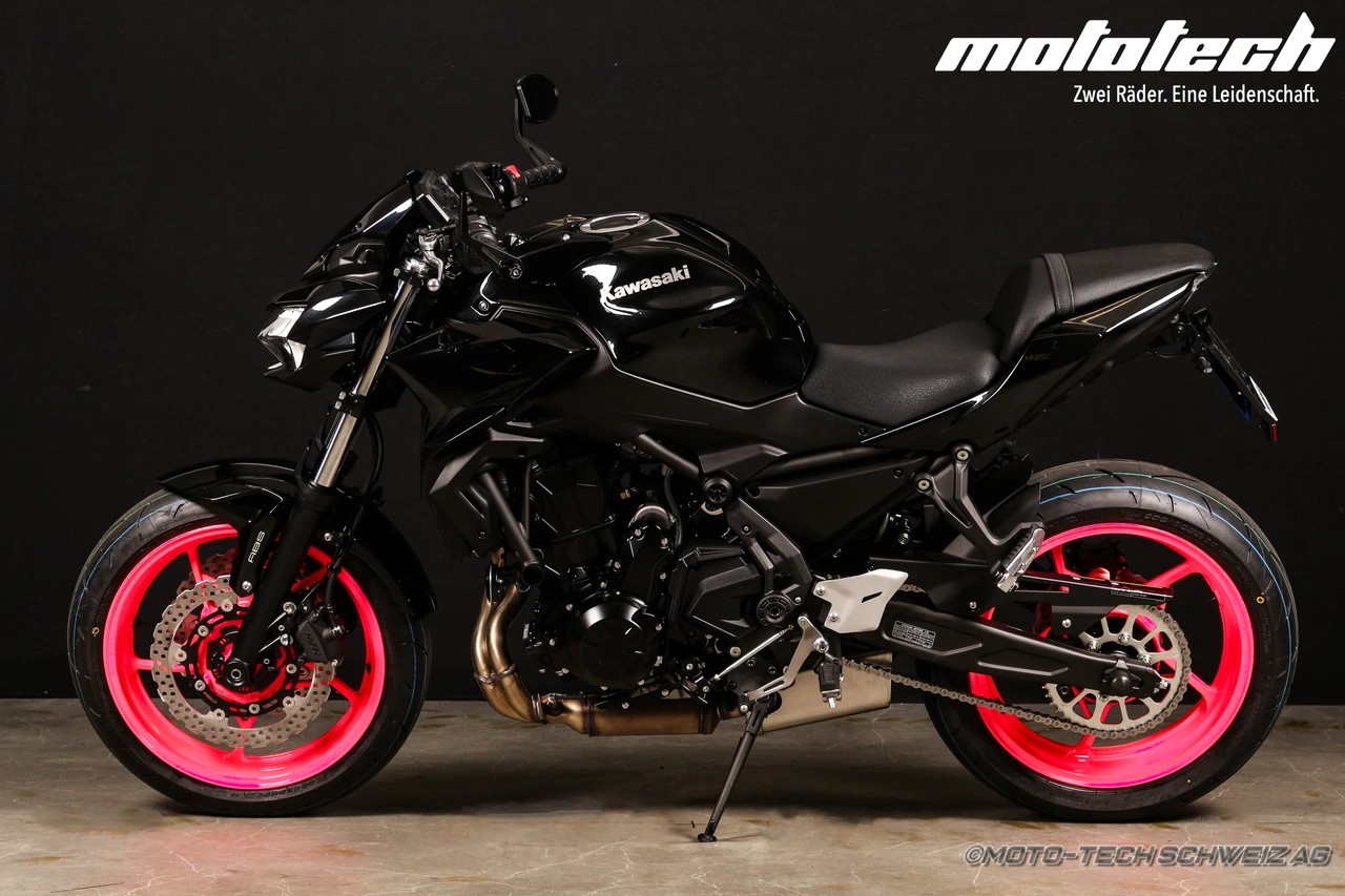 KAWASAKI Z 650 (35kW) STAGE1 PINK-EDITION-showroom-element-3