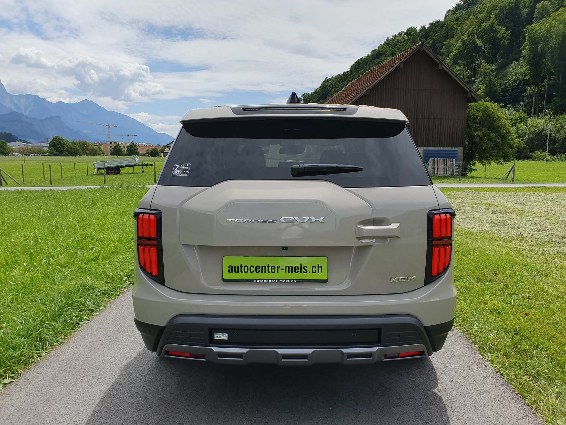 KGM-SsangYong Torres EVX Titanium Luxury-image-4