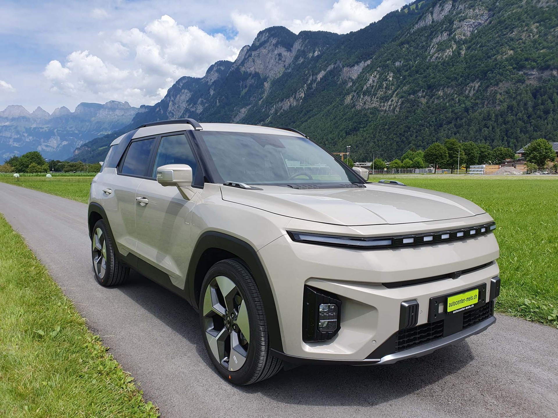 KGM-SsangYong Torres EVX Titanium Luxury-image-0