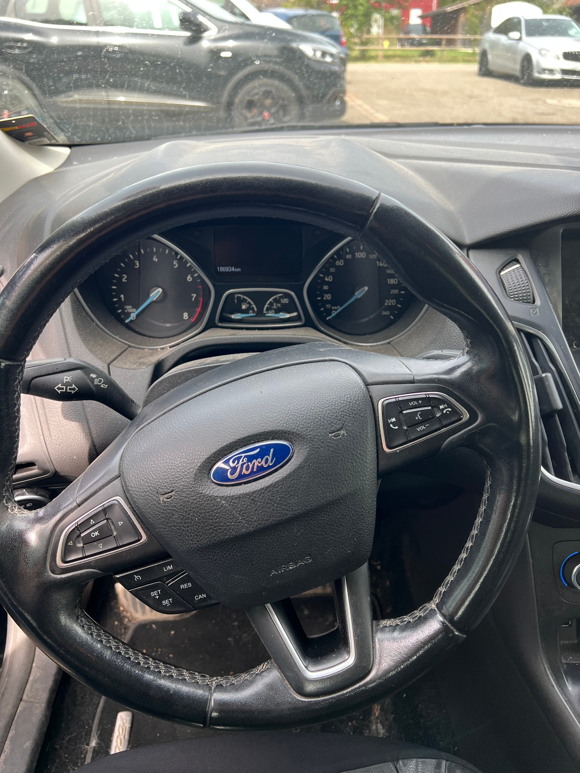 FORD Focus 1.0 SCTi Trend Automatic-image-7