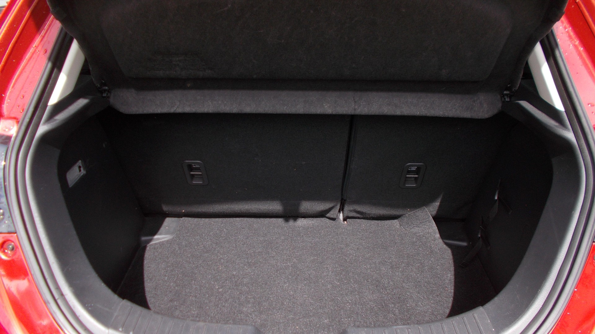 MAZDA 2 1.5i 16V Skyactiv-G Revolution-image-4