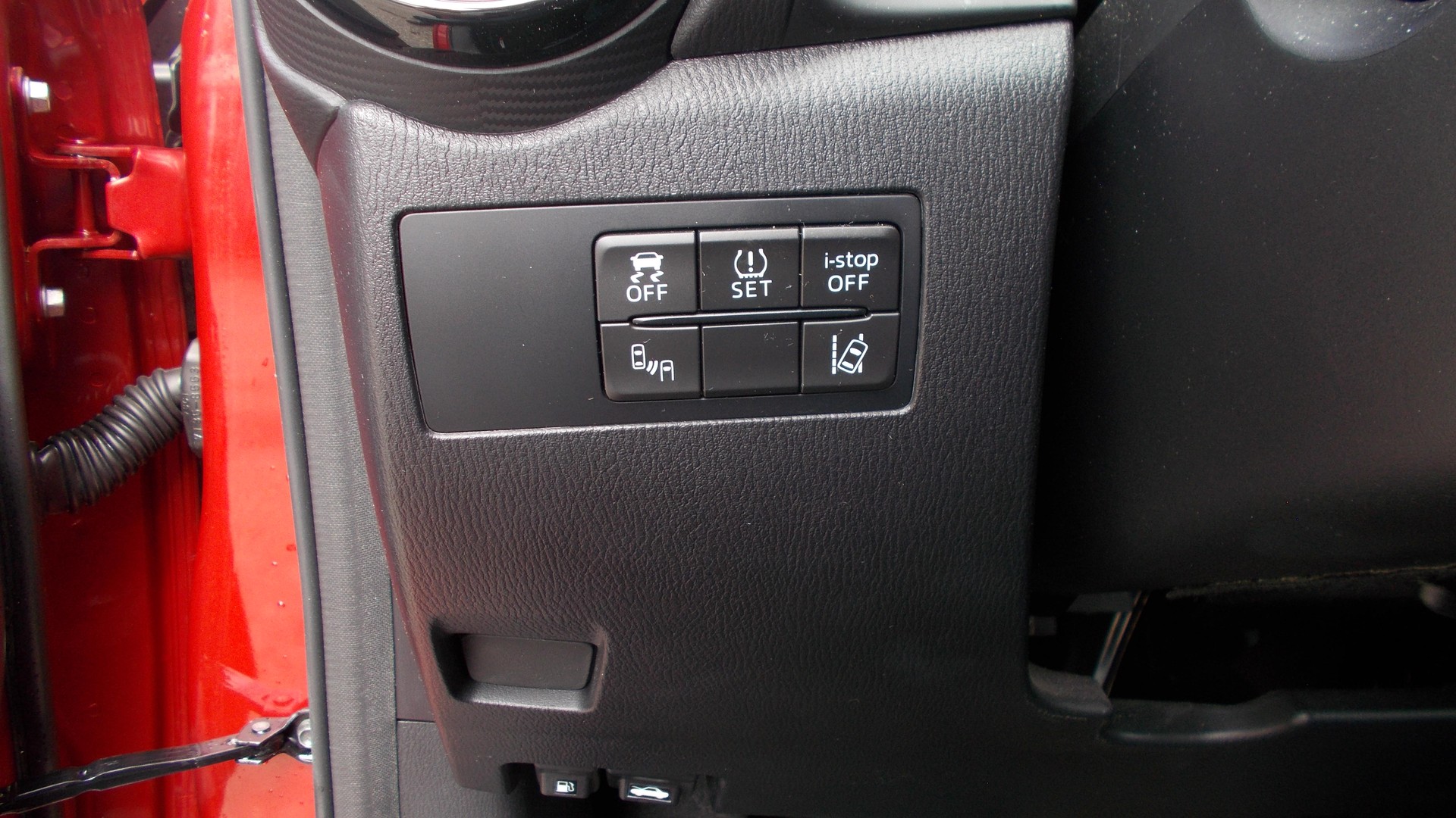 MAZDA 2 1.5i 16V Skyactiv-G Revolution-image-8