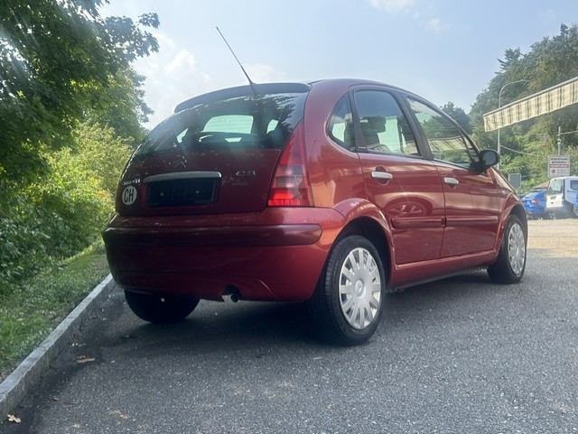 CITROEN C3 1.4i Exclusive AUTOMAT-image-1