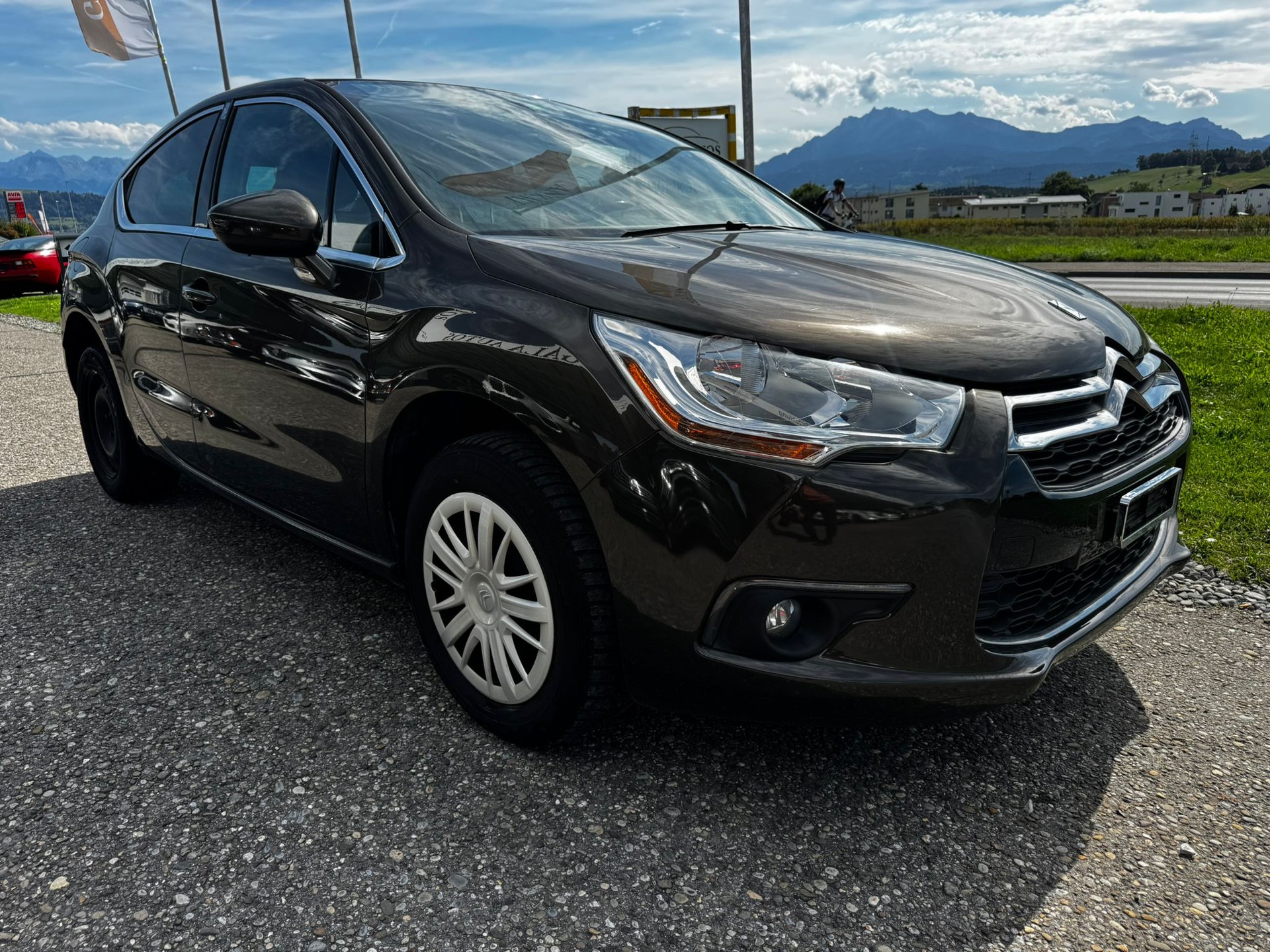 DS AUTOMOBILES DS4 1.6 VTi Chic-image-2