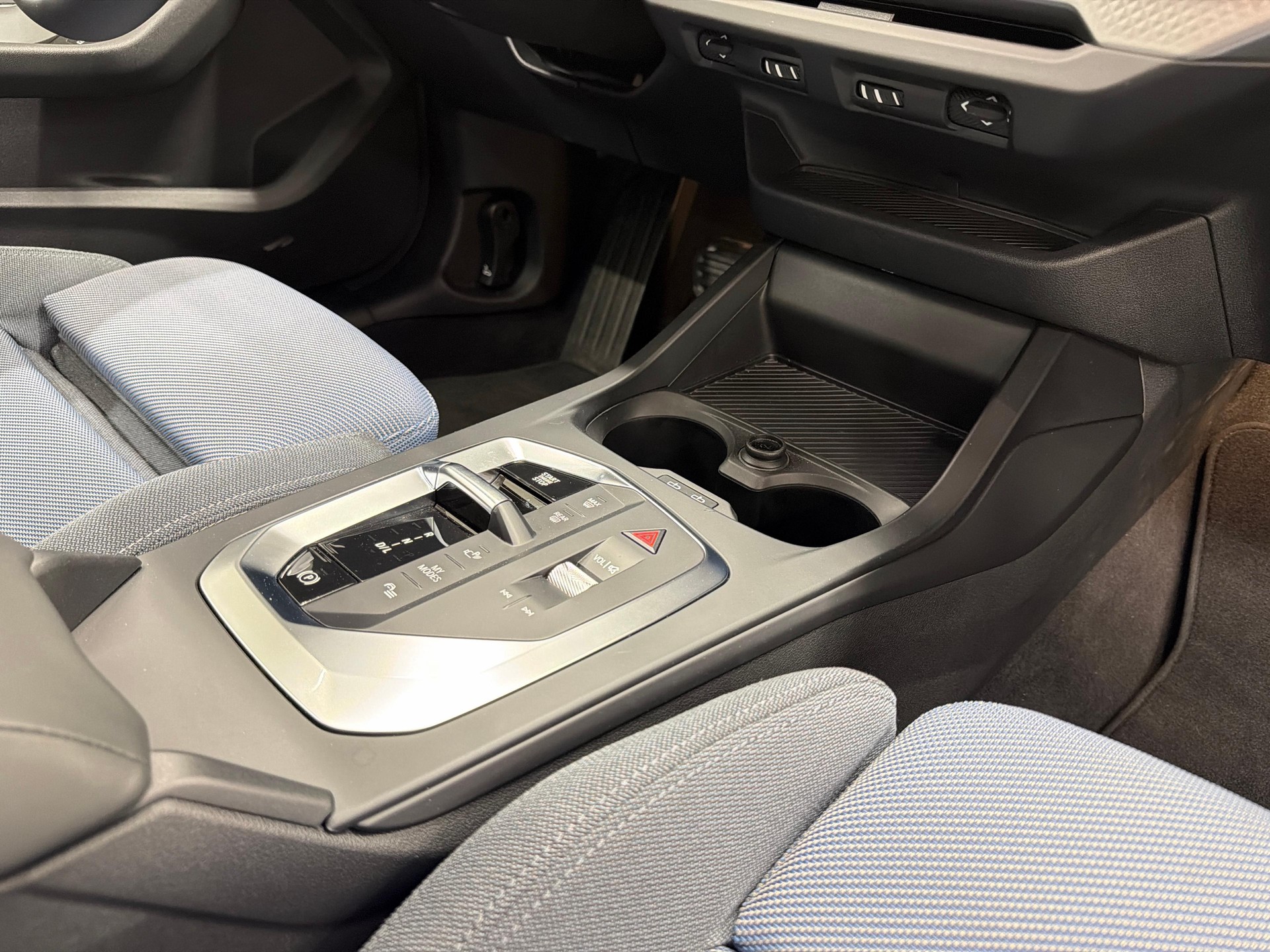BMW 1er Reihe F70 116-image-12
