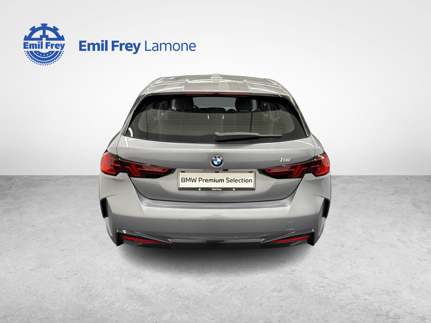 BMW 1er Reihe F70 116-showroom-element-3