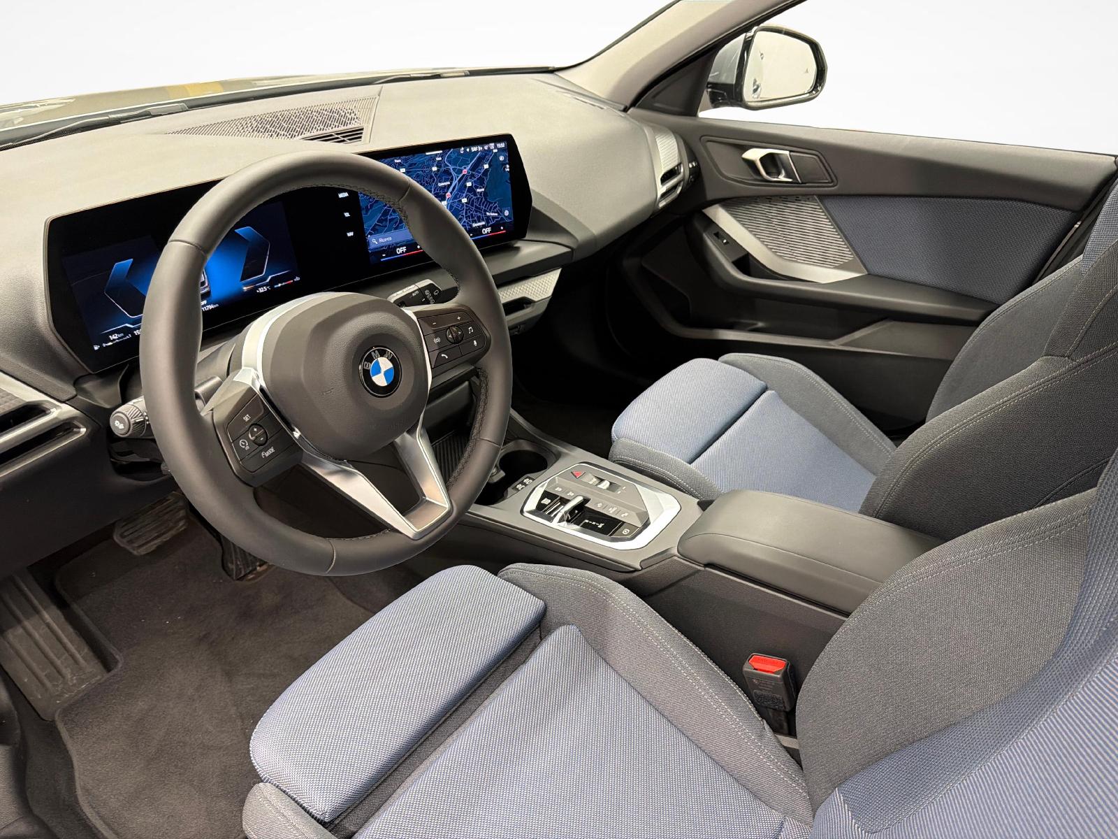 BMW 1er Reihe F70 116-image-14