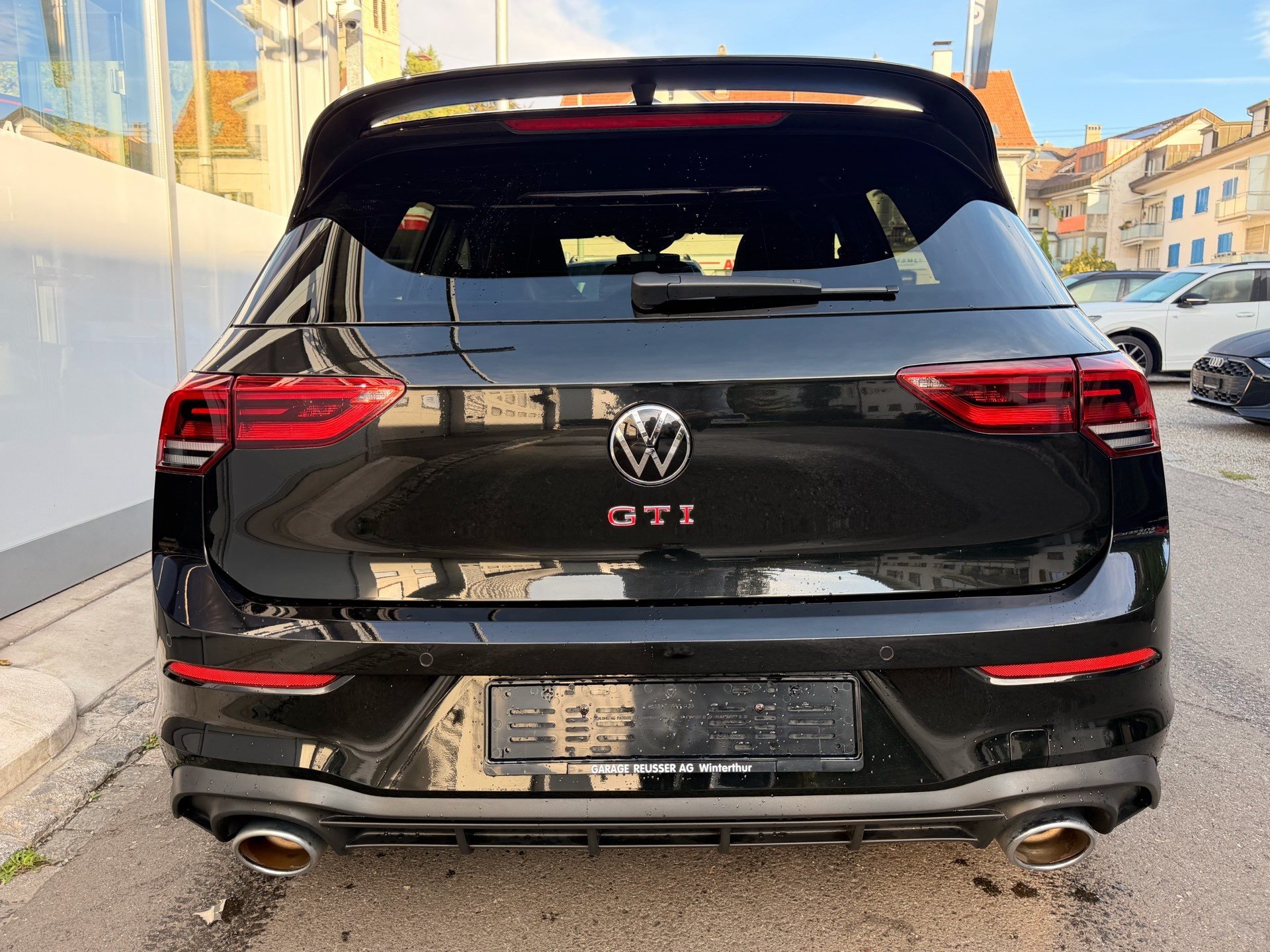 VW Golf GTI CLUBSPORT-image-4