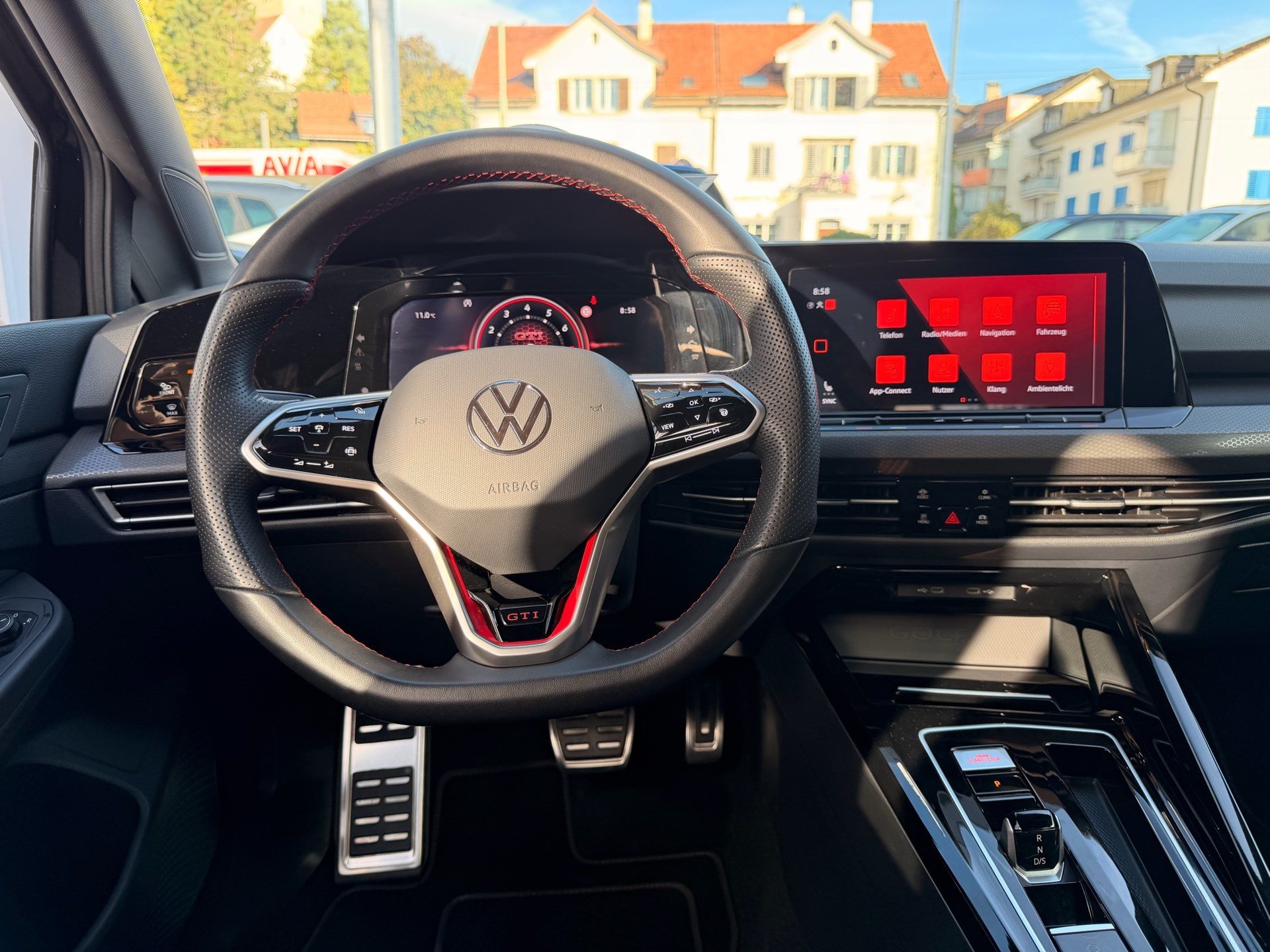 VW Golf GTI CLUBSPORT-image-9