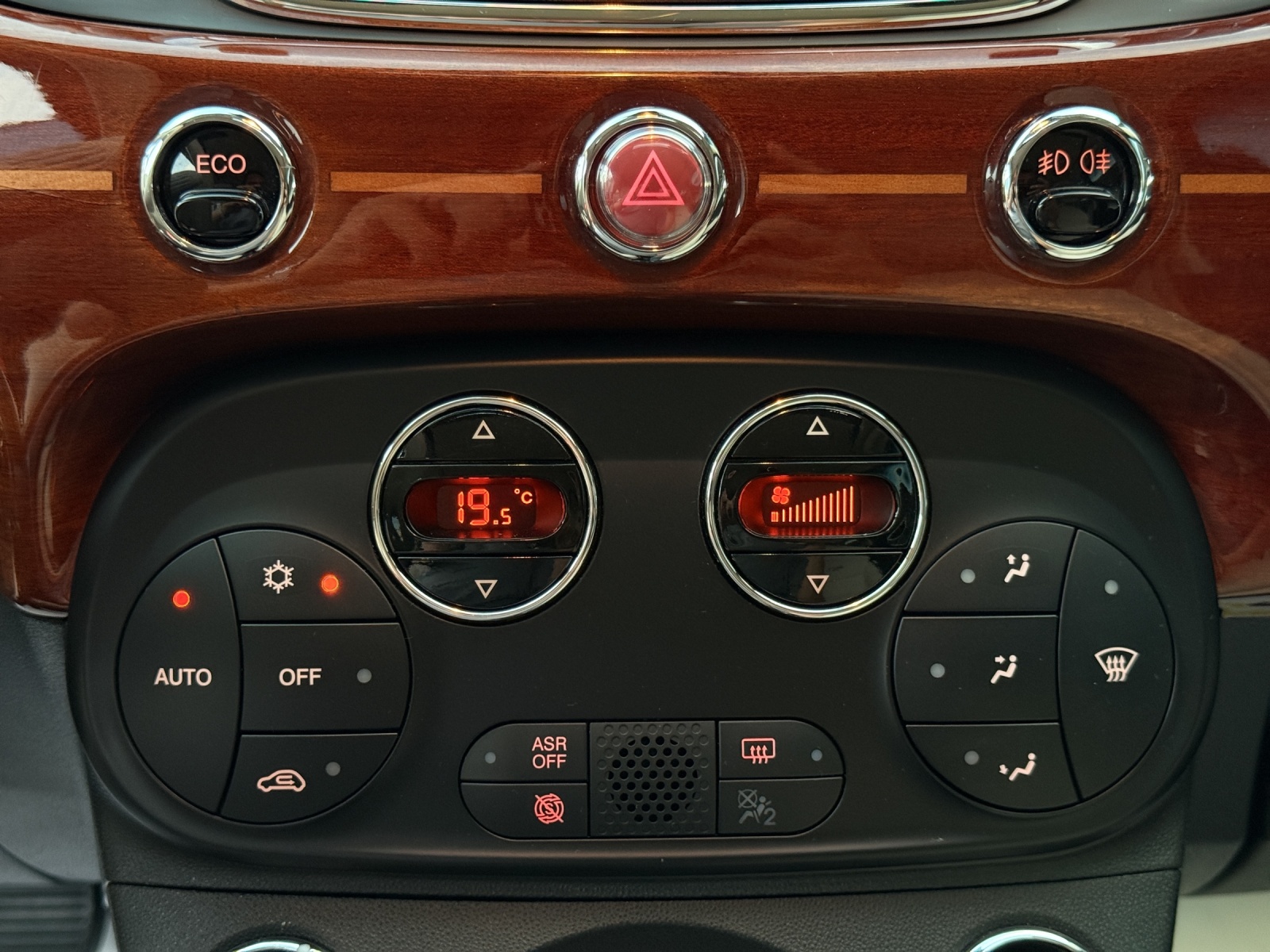 FIAT 500C 0.9 Twinair Riva Dualogic-image-14