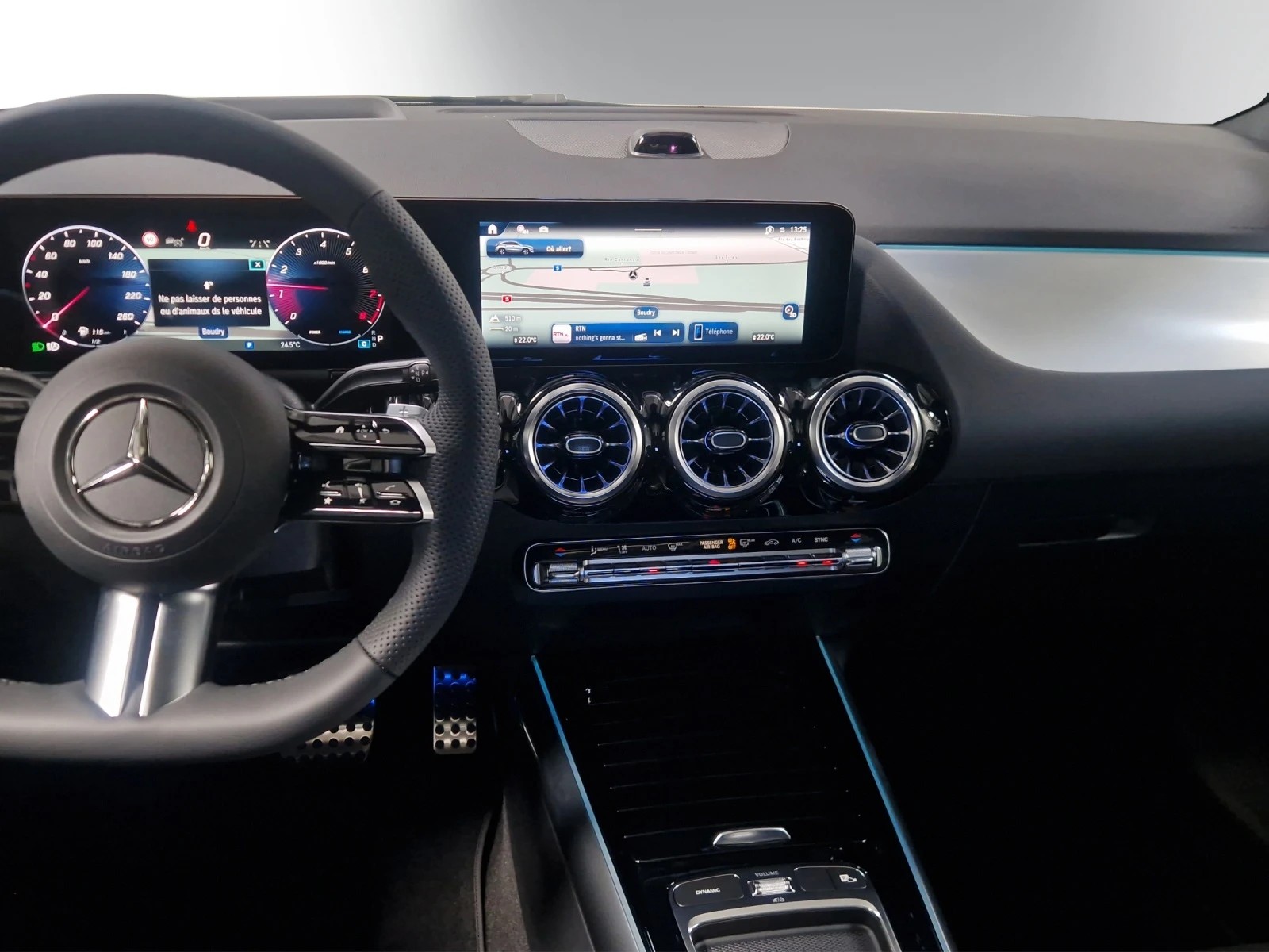 MERCEDES-BENZ GLA 200 Night Star 7G-DCT-image-9