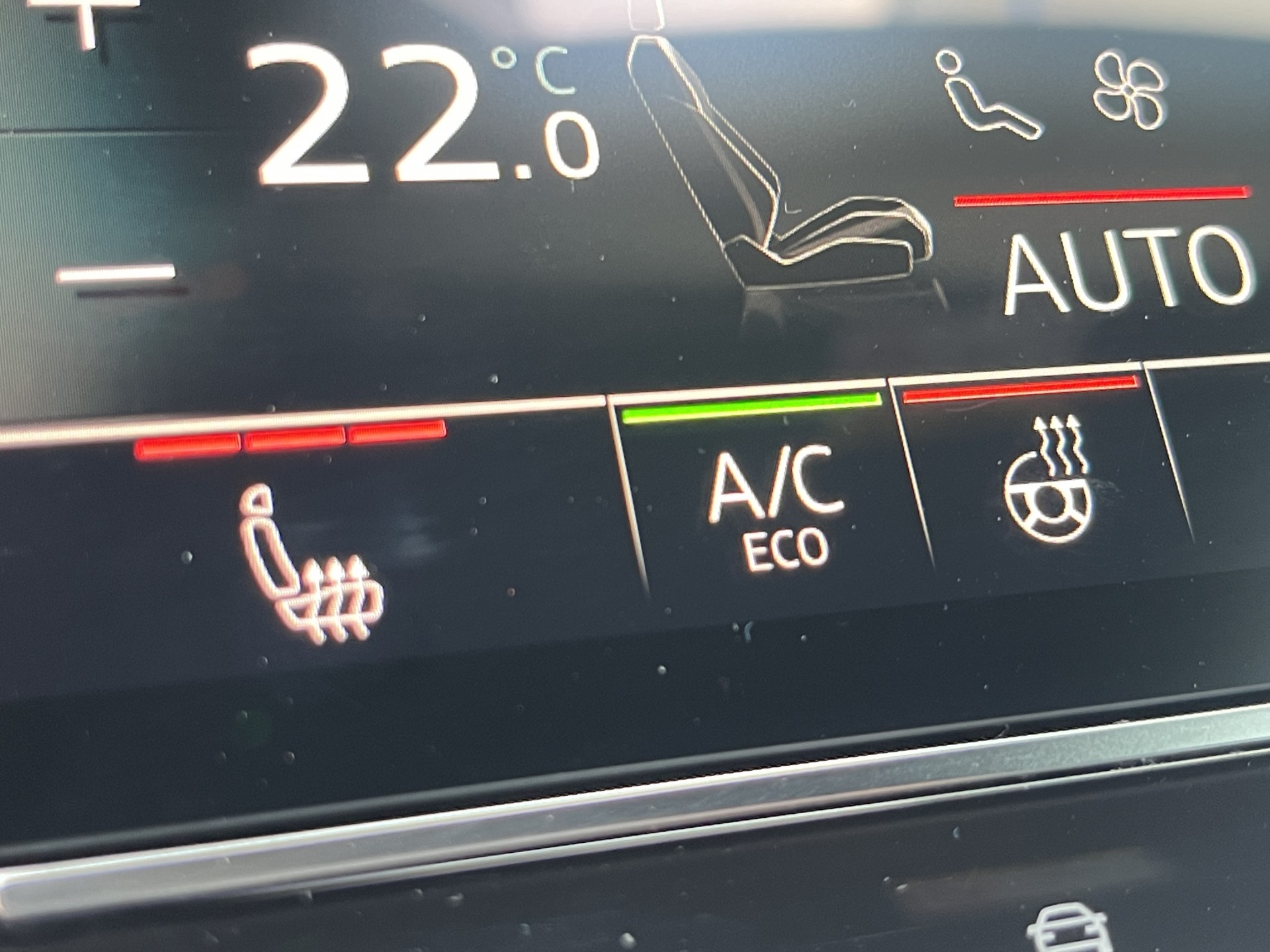 AUDI RS6 Avant 4.0 TFSI V8 quattro *B&O Advanced, 5 Jahre Werks-Garantie*-image-21