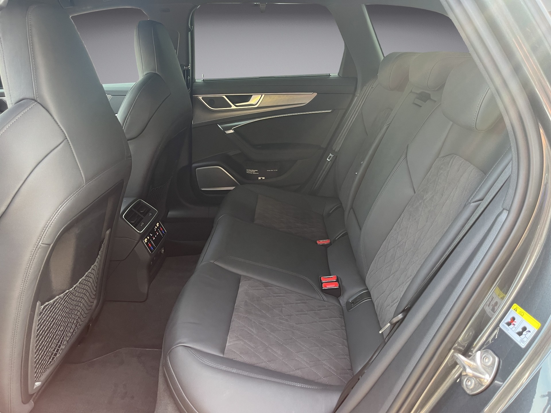 AUDI RS6 Avant 4.0 TFSI V8 quattro *B&O Advanced, 5 Jahre Werks-Garantie*-image-9