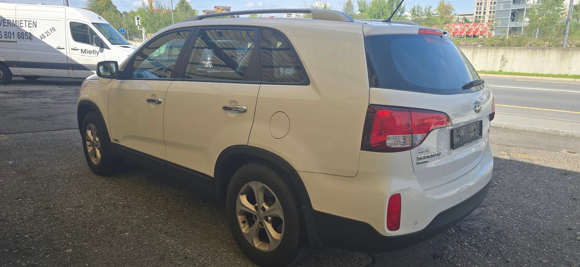 KIA Sorento 2.4 Trend-image-2