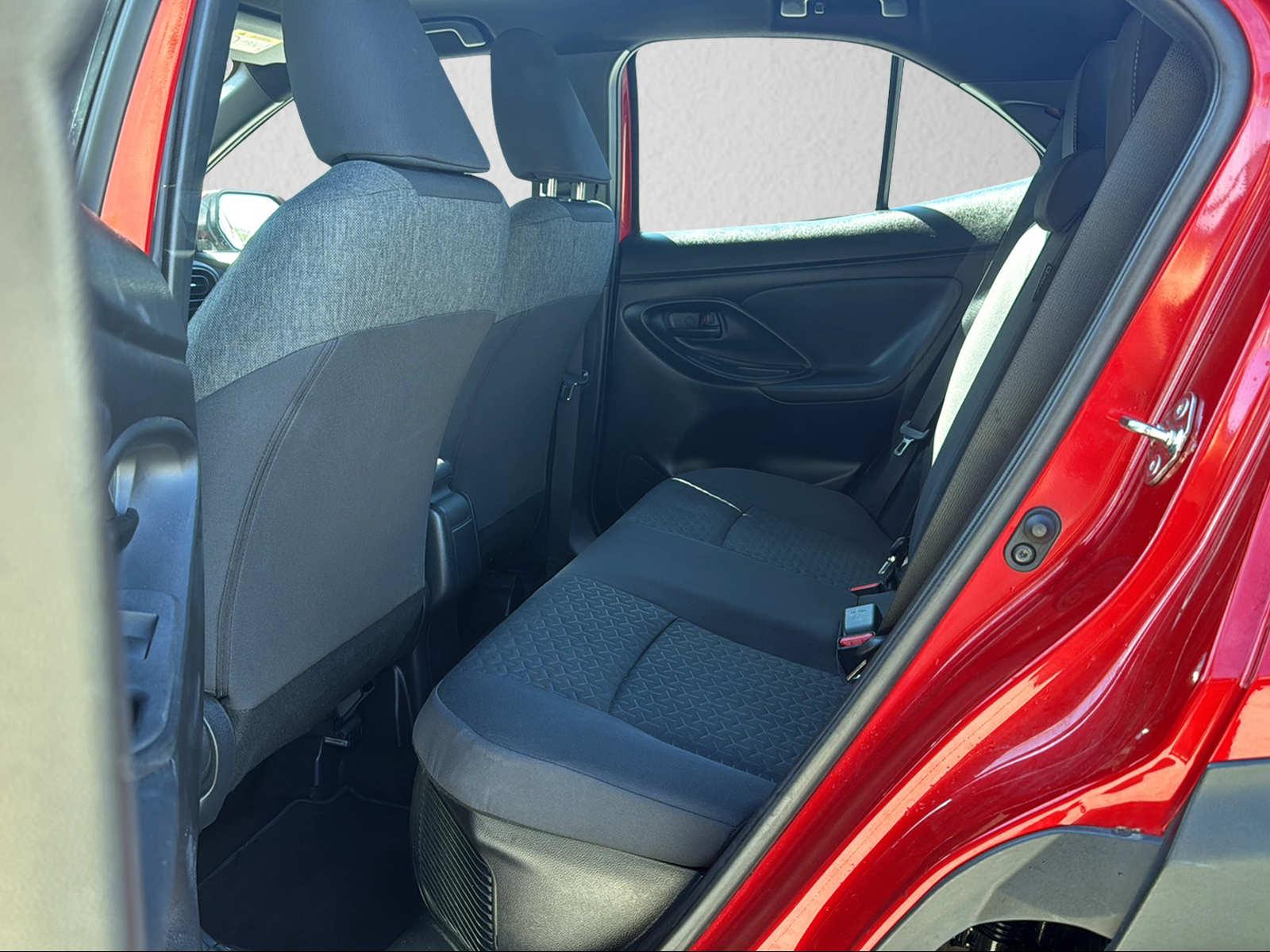 TOYOTA Yaris Cross 1.5 VVT-i HSD Trend AWD-i-image-11