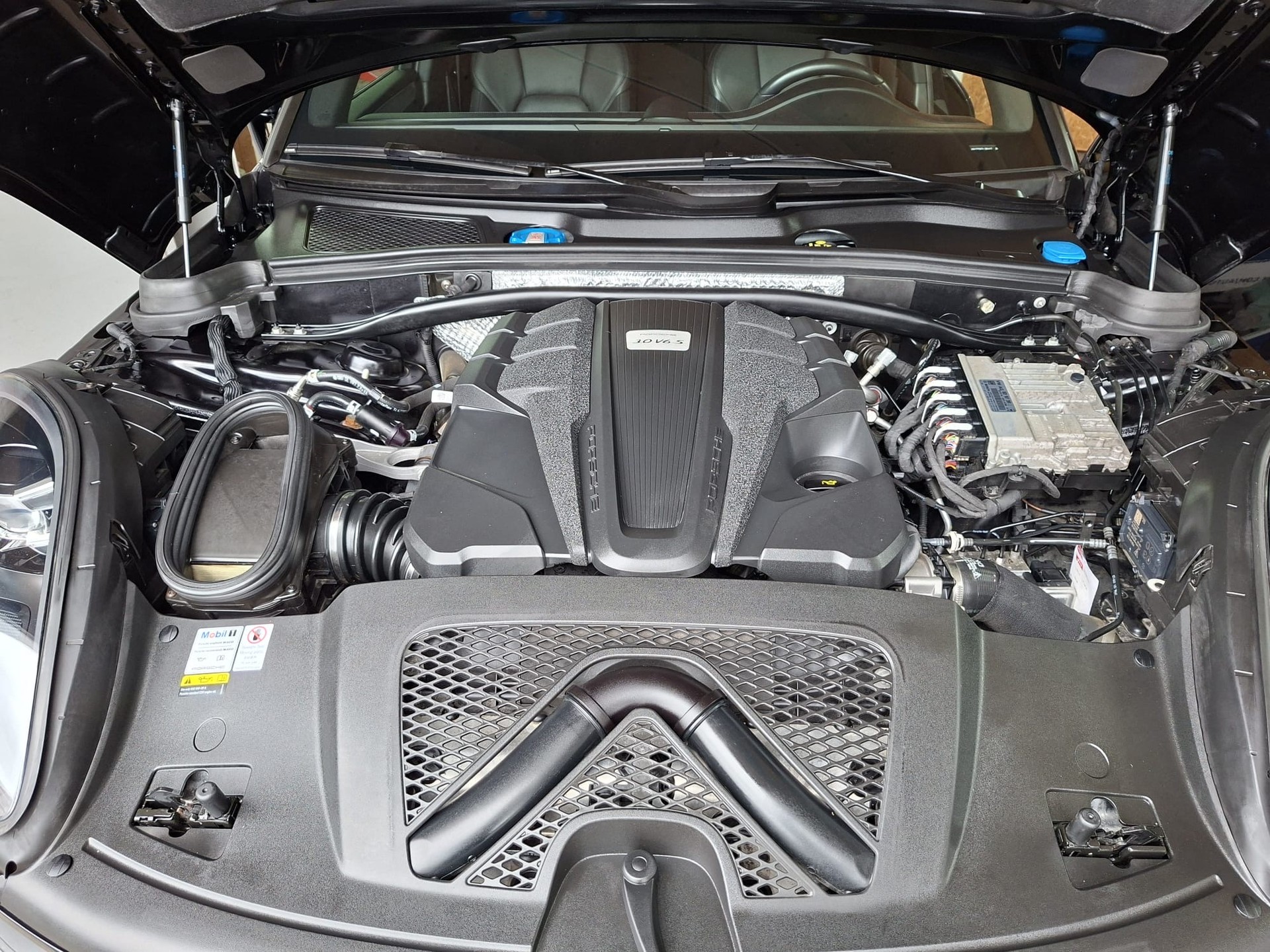 PORSCHE 3.0 V6 S-image-5