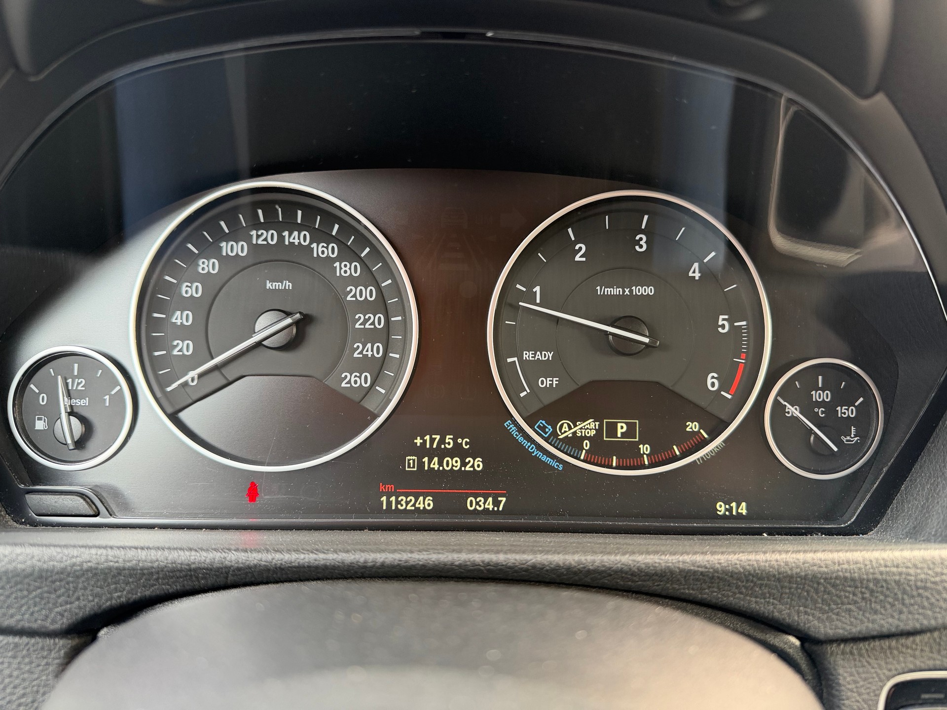BMW 320d xDrive Touring Modern Line Steptronic-image-12