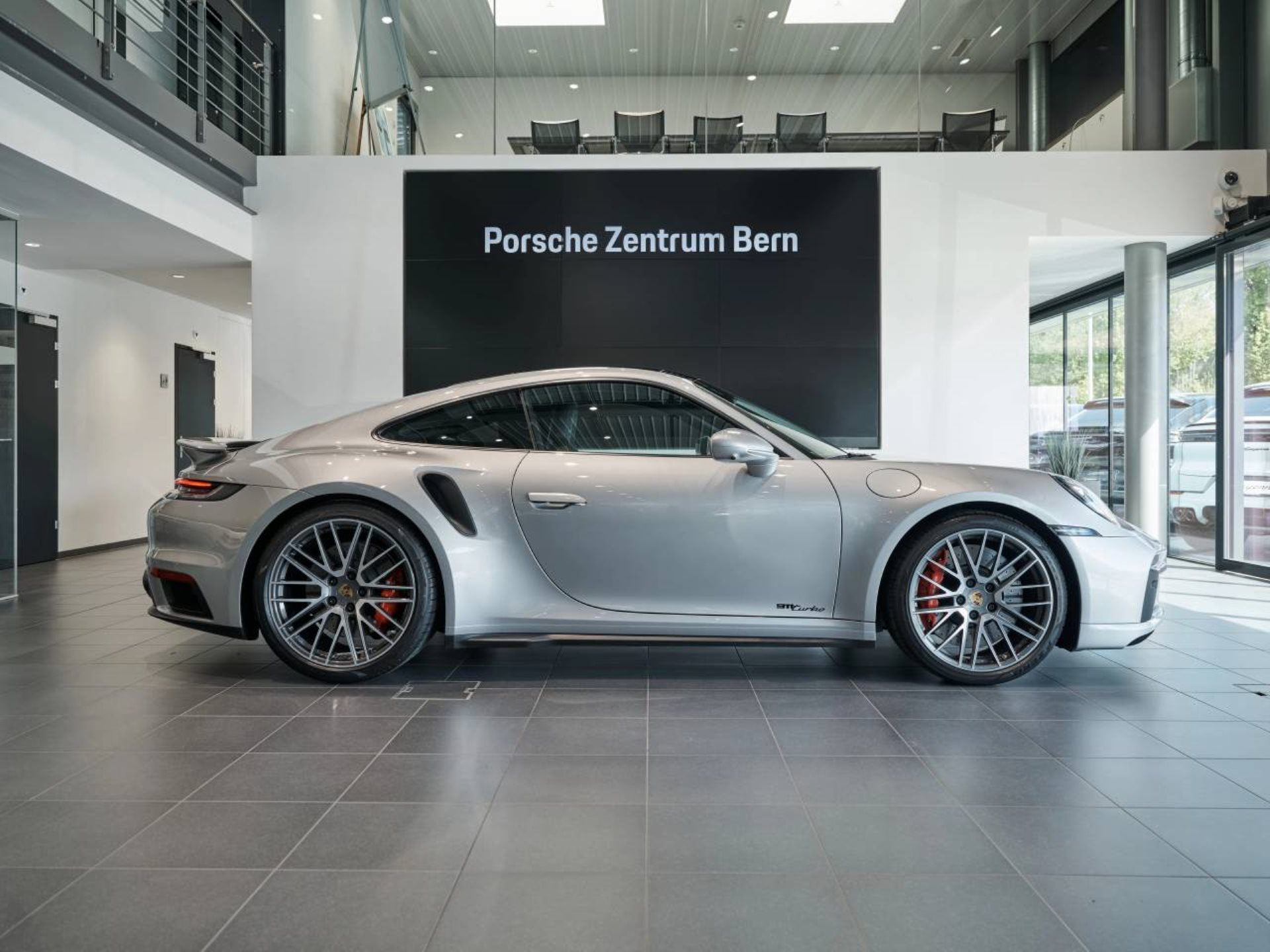 PORSCHE 911 Turbo-image-1